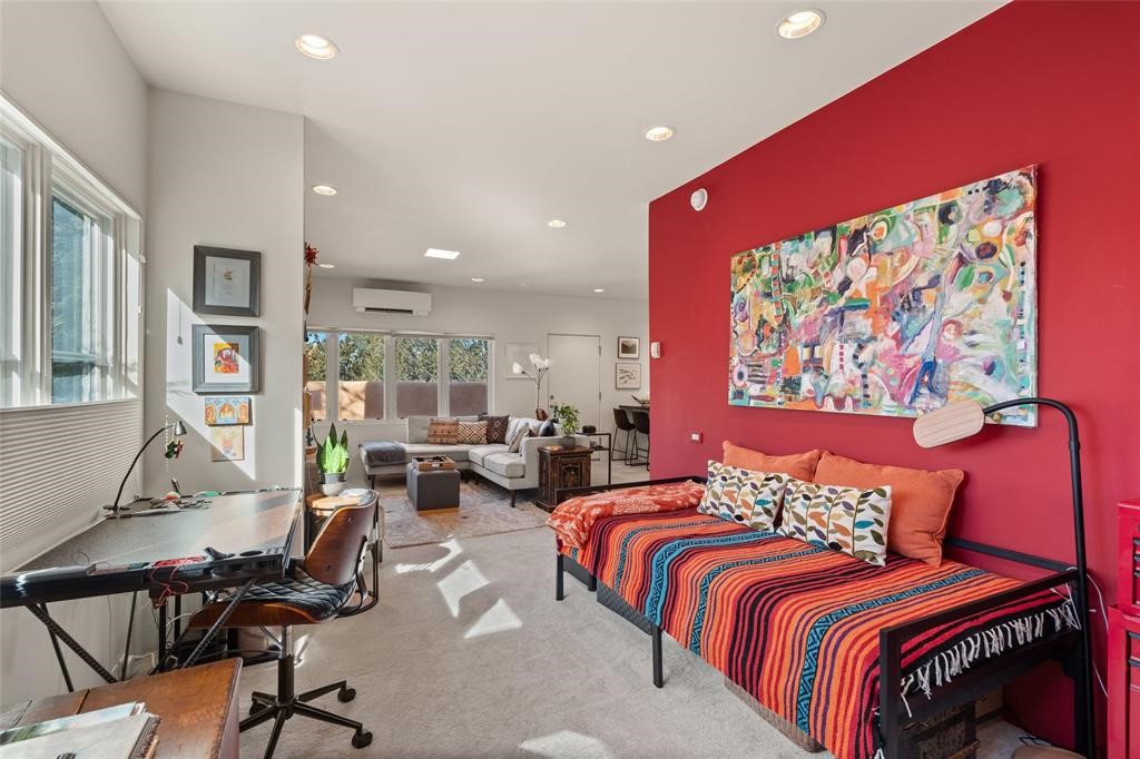 915 Old Santa Fe Trail