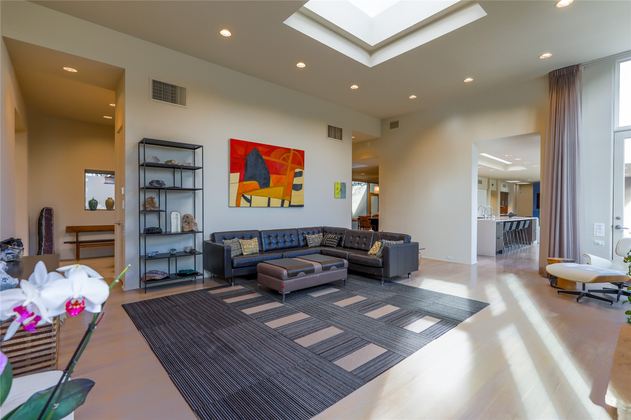 915 Old Santa Fe Trail