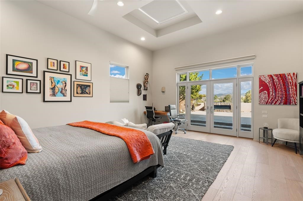 915 Old Santa Fe Trail