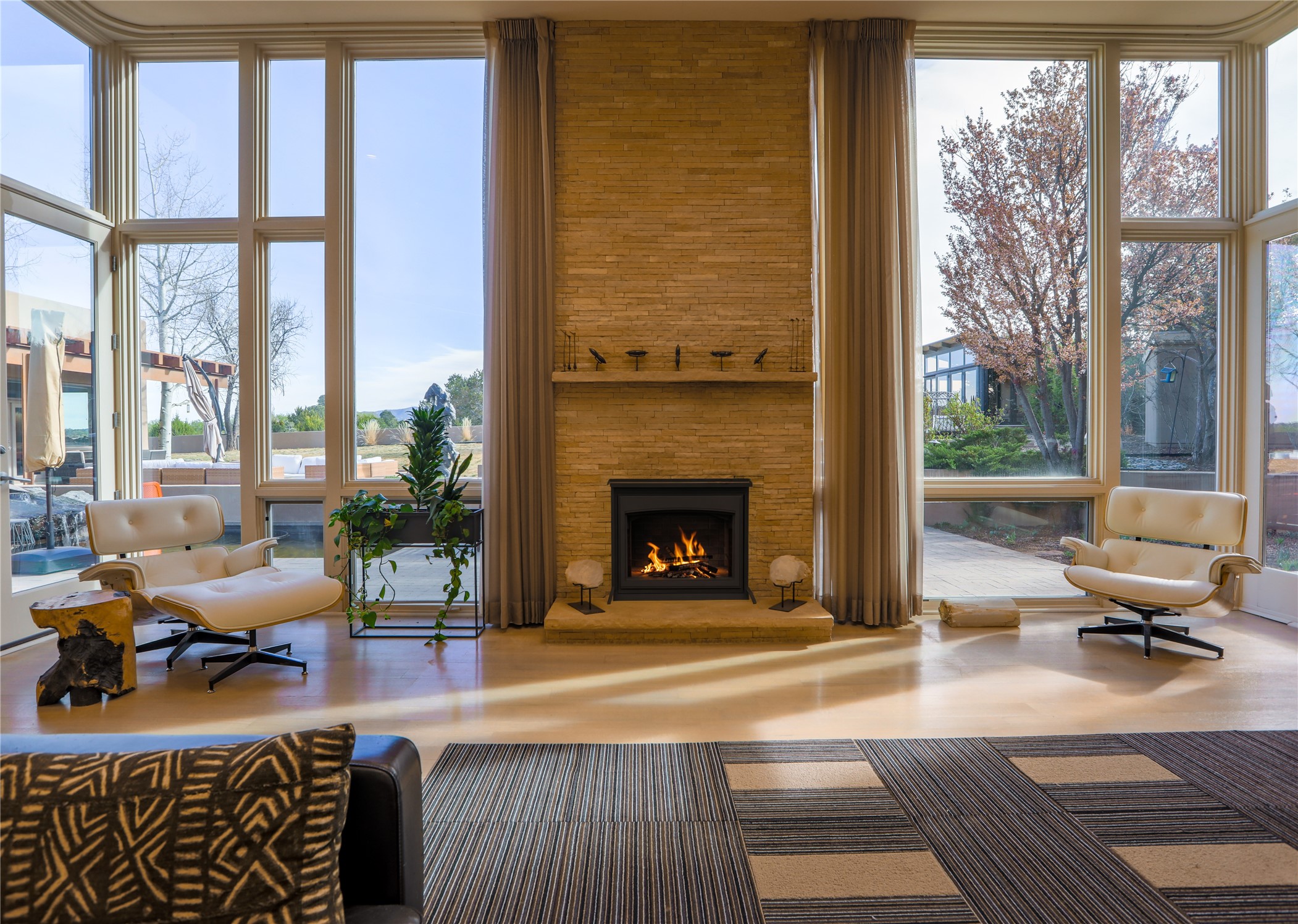 915 Old Santa Fe Trail