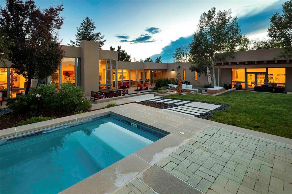 915 Old Santa Fe Trail