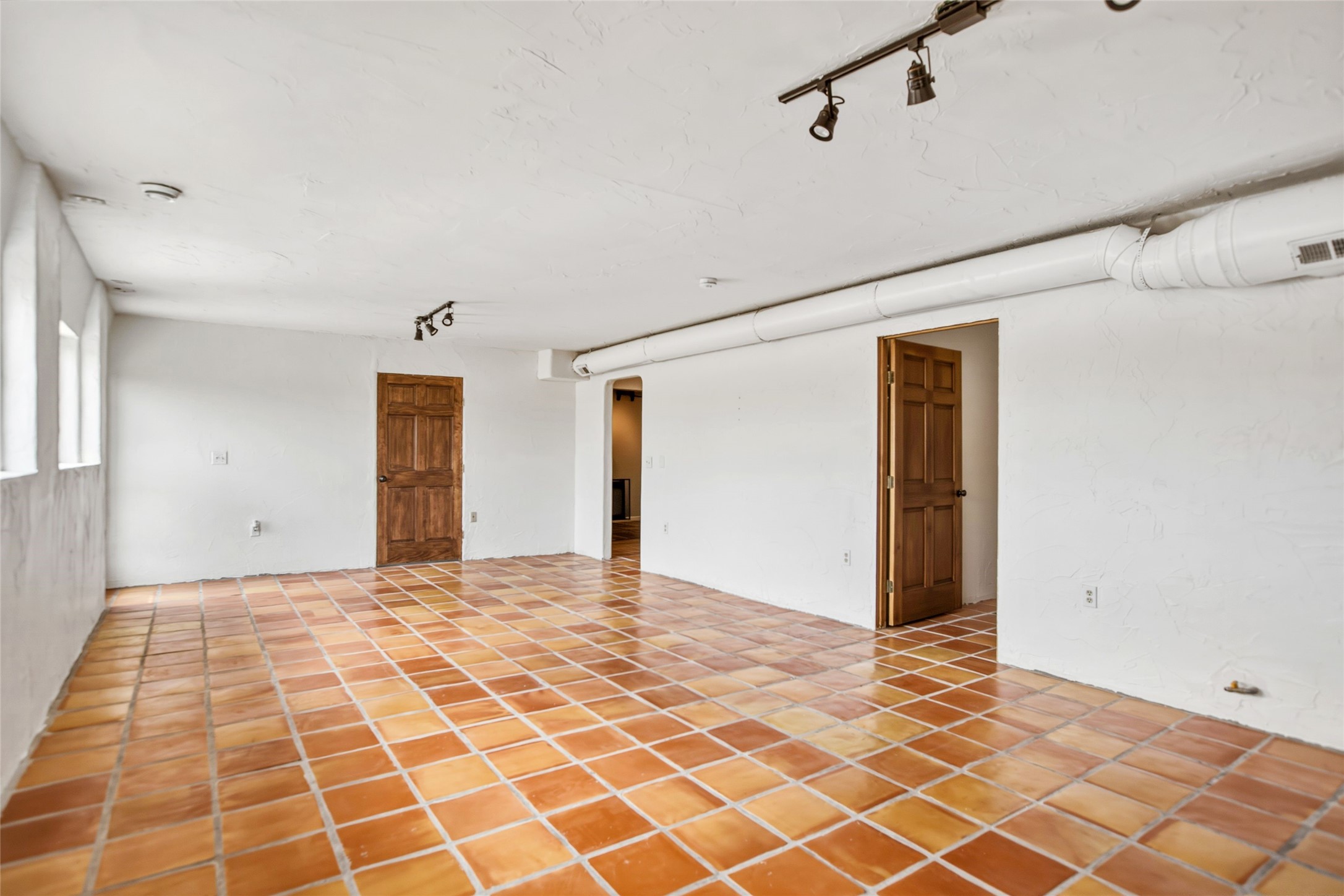 100 Rancho Alegre