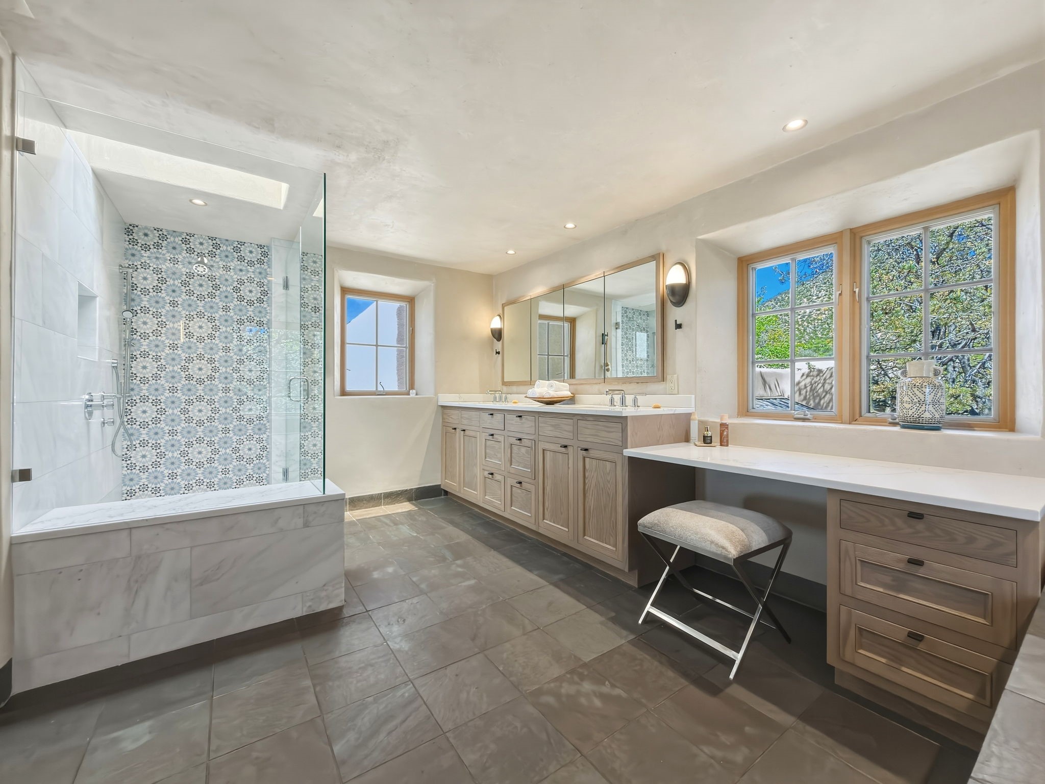 3876 Old Santa Fe Trail
