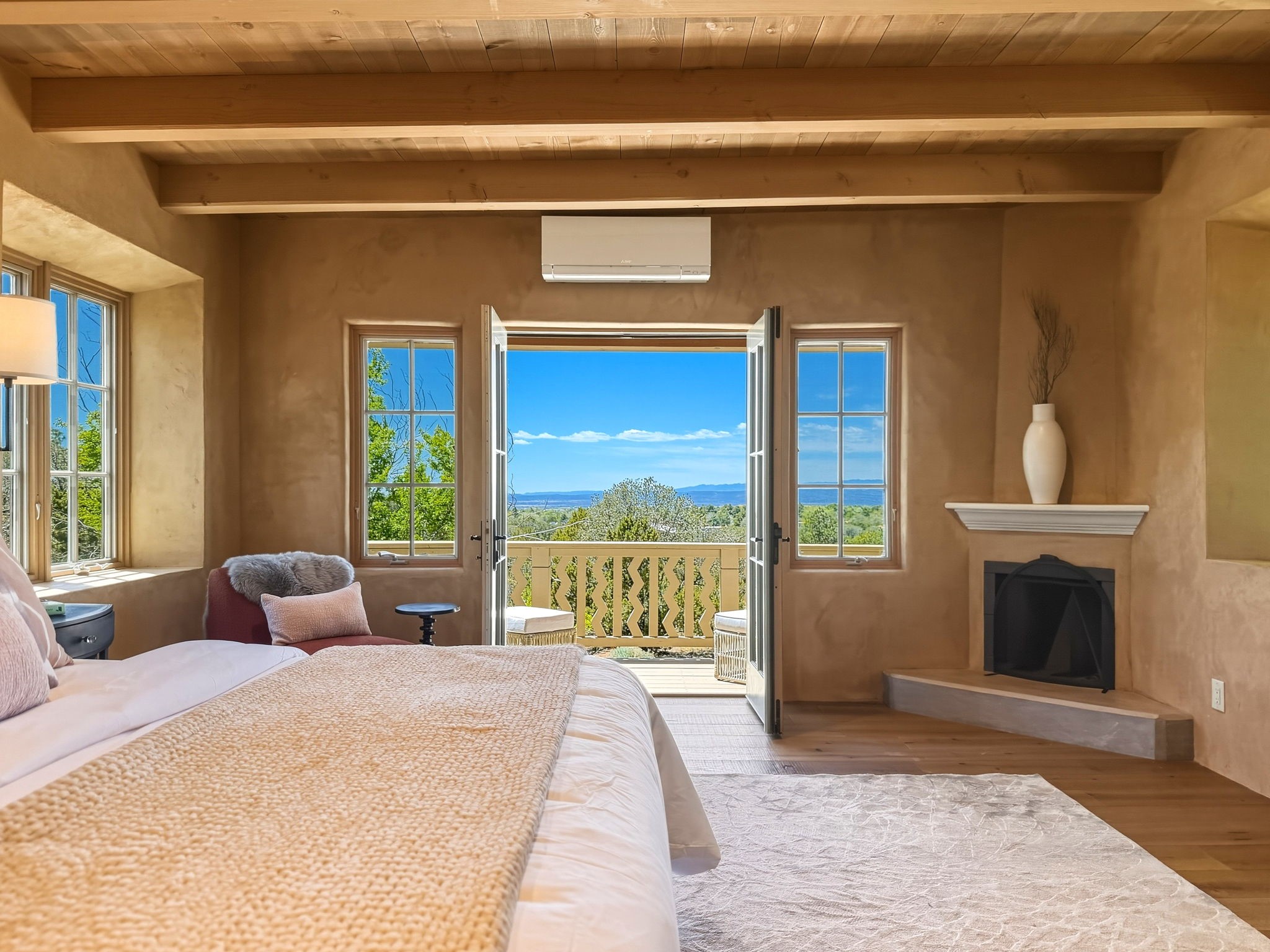 3876 Old Santa Fe Trail