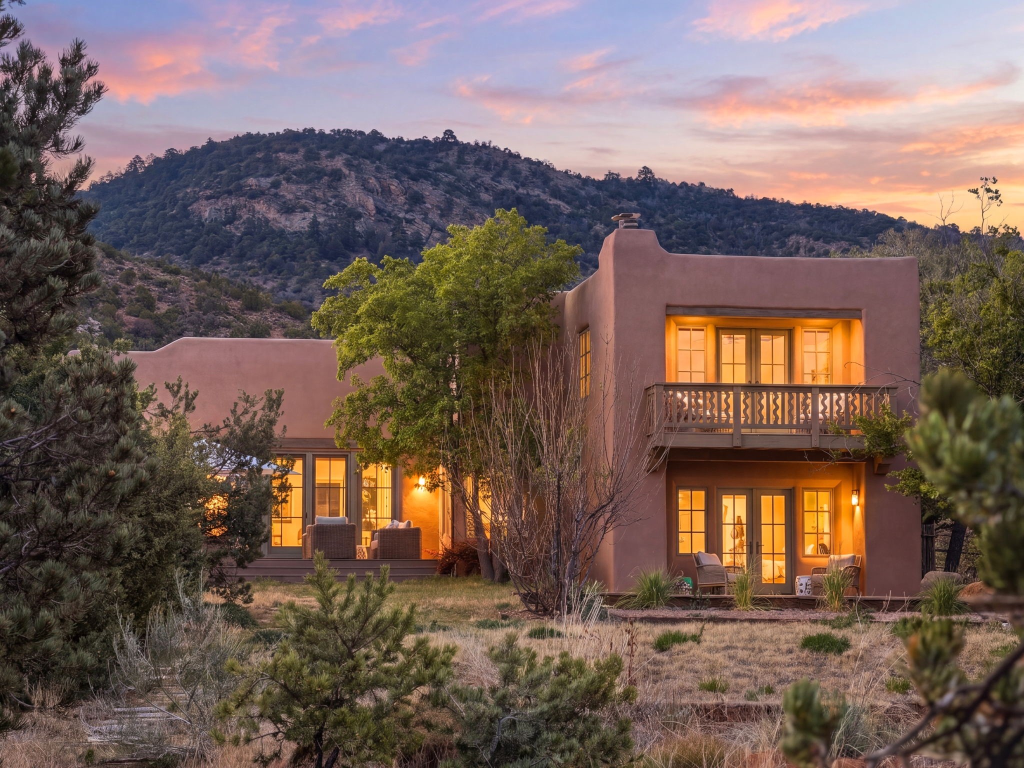 3876 Old Santa Fe Trail