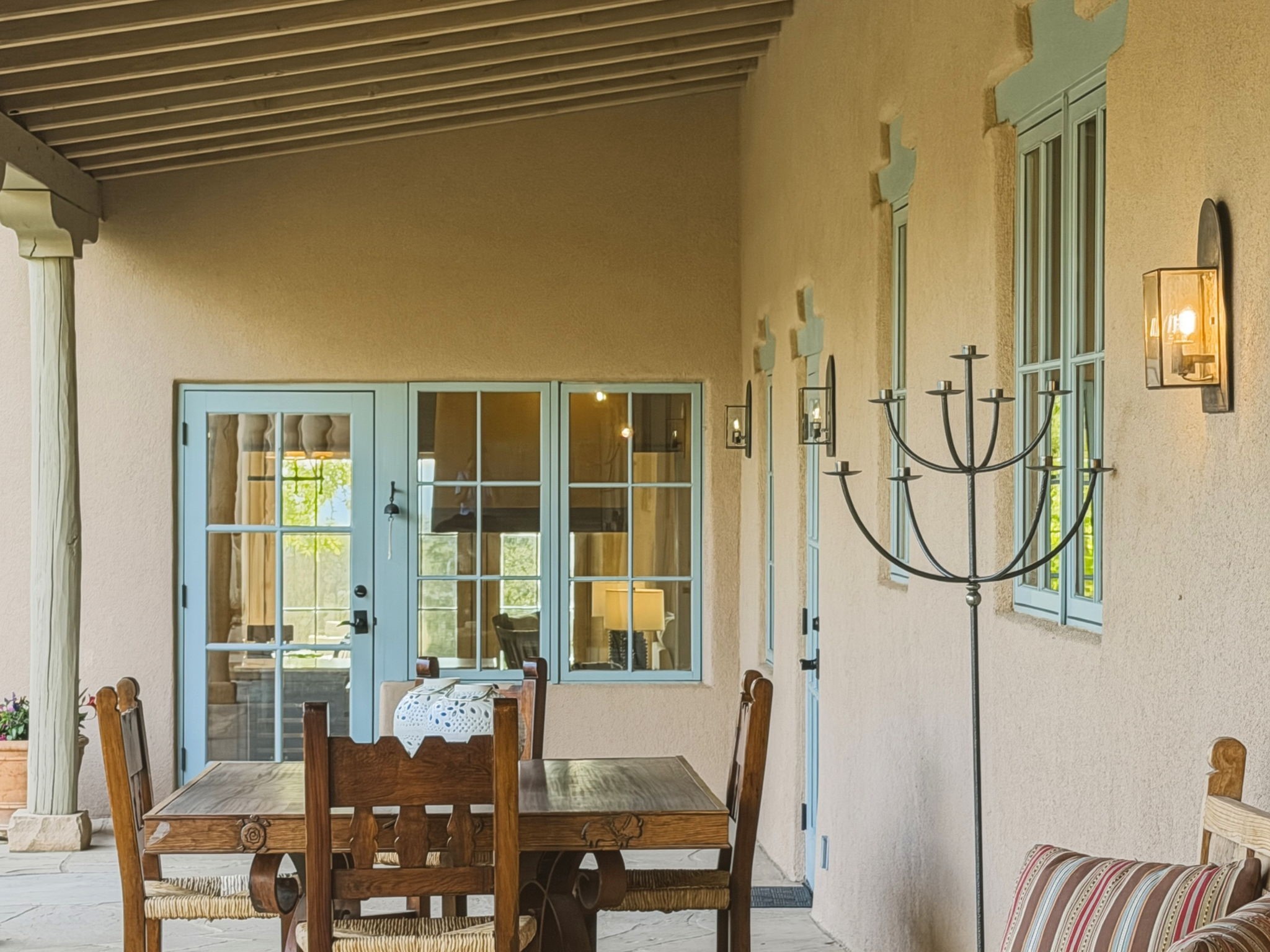 3876 Old Santa Fe Trail