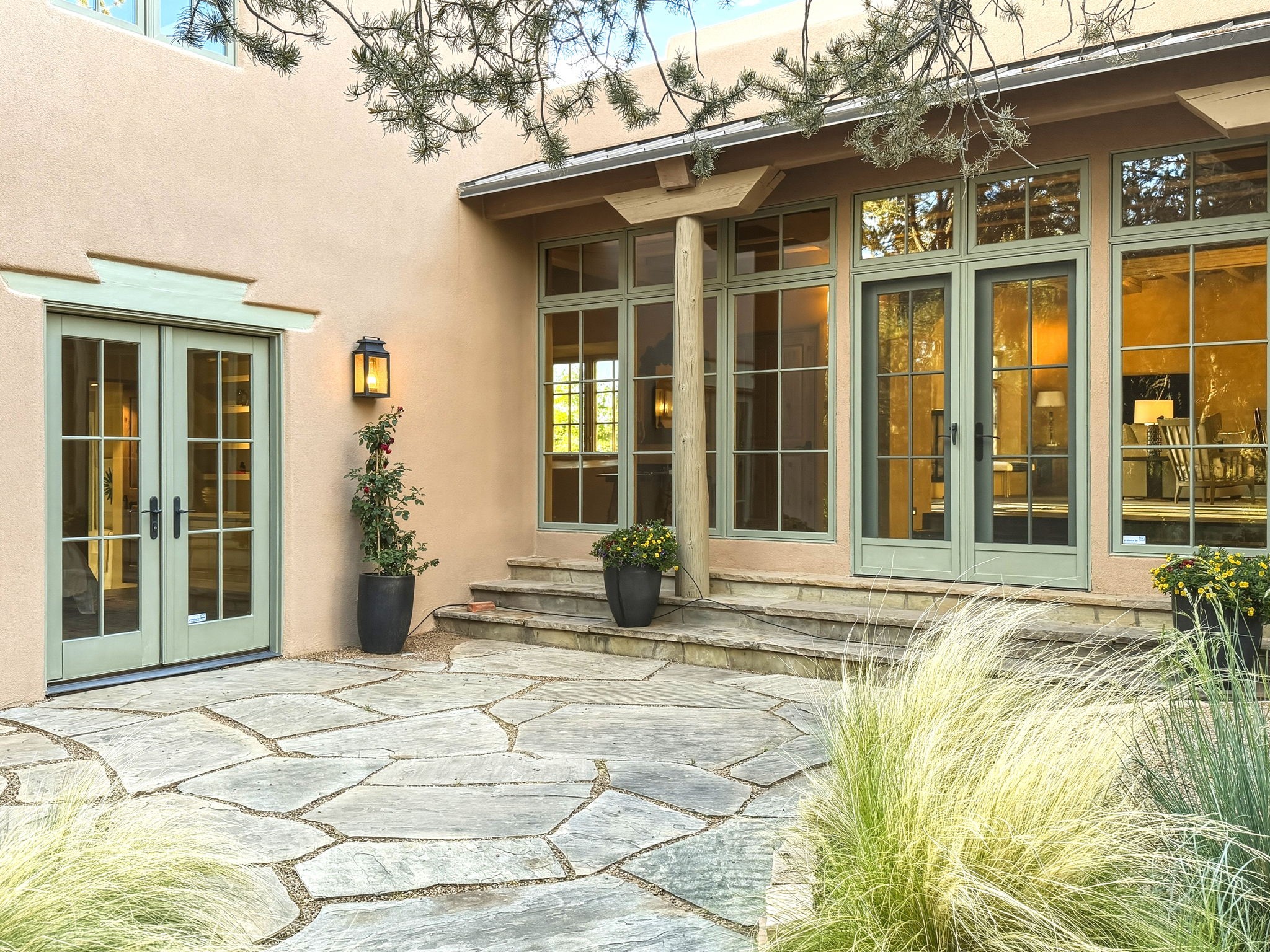 3876 Old Santa Fe Trail