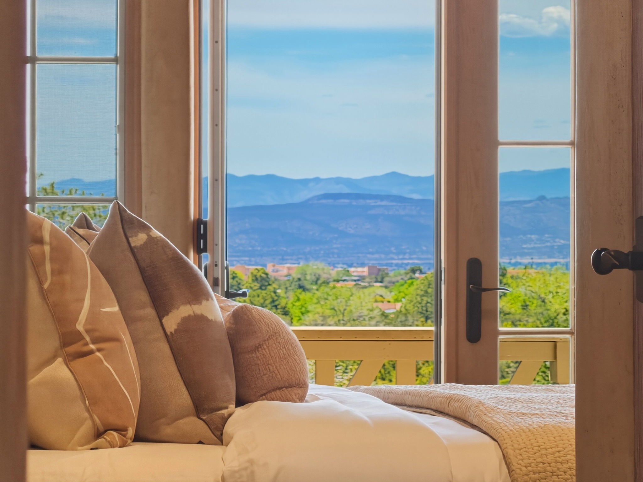 3876 Old Santa Fe Trail