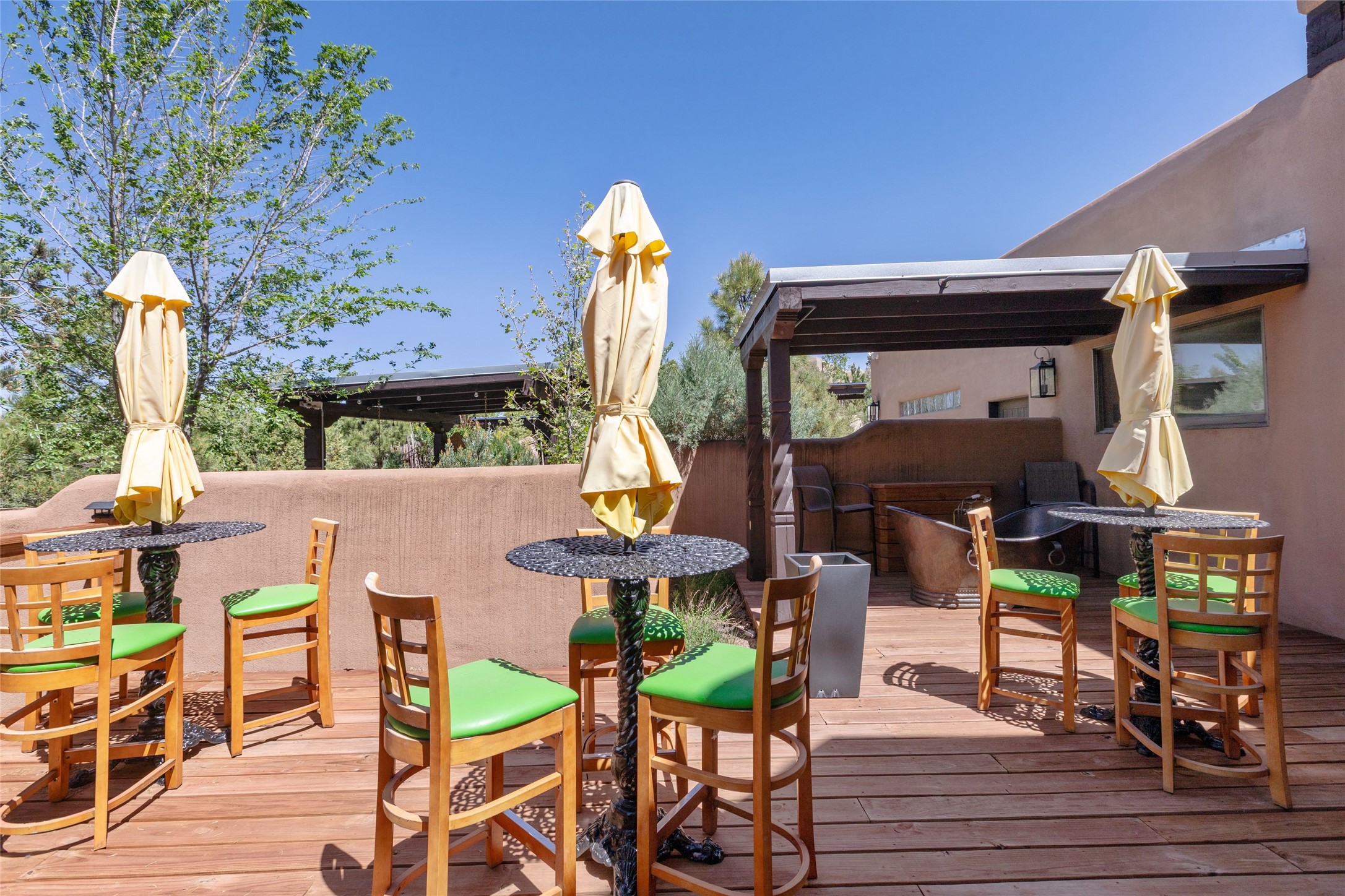1327 Old Pecos Trail
