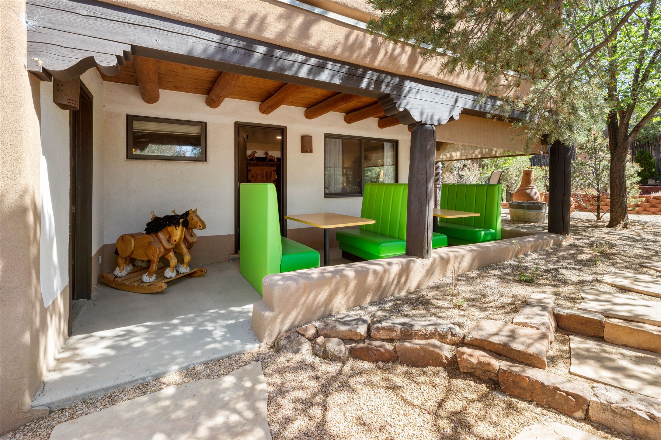 1327 Old Pecos Trail