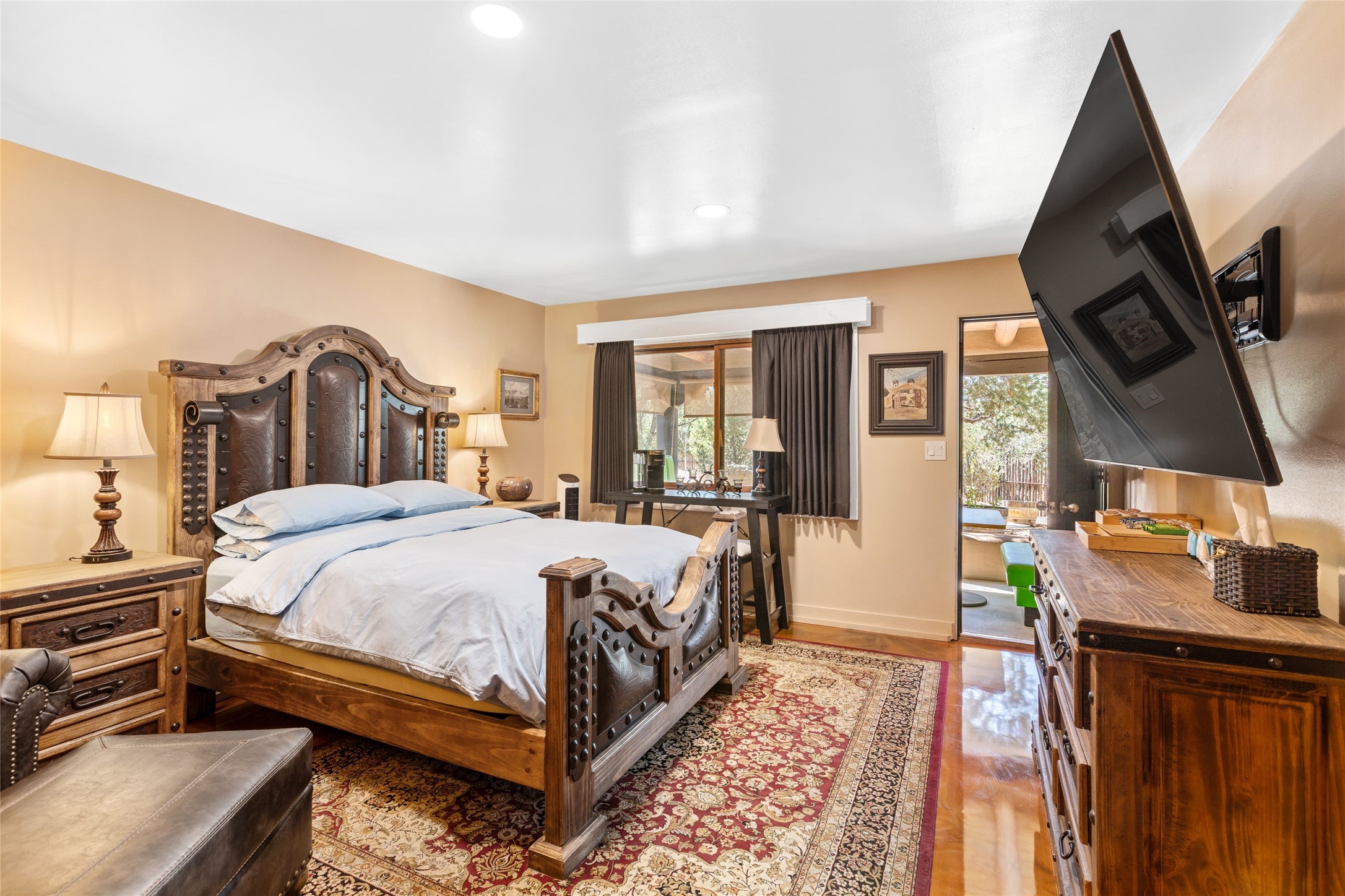 1327 Old Pecos Trail