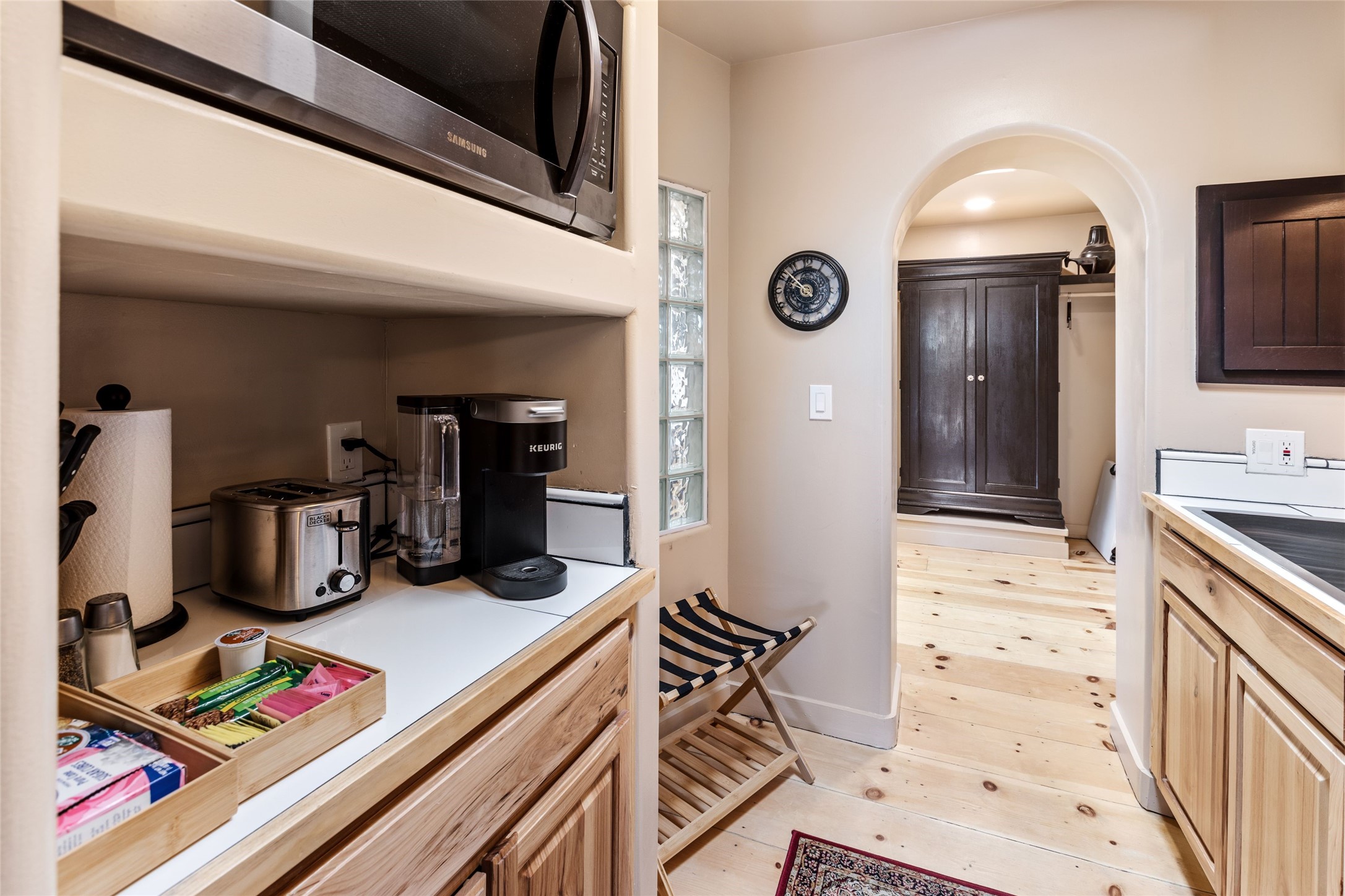 1327 Old Pecos Trail