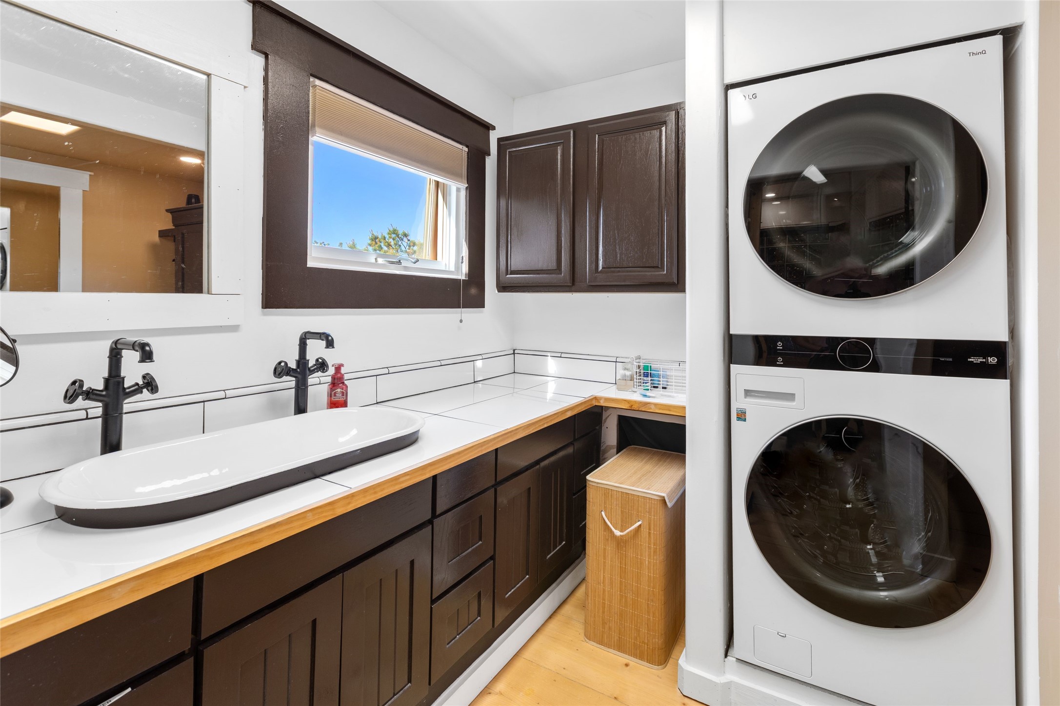 1327 Old Pecos Trail