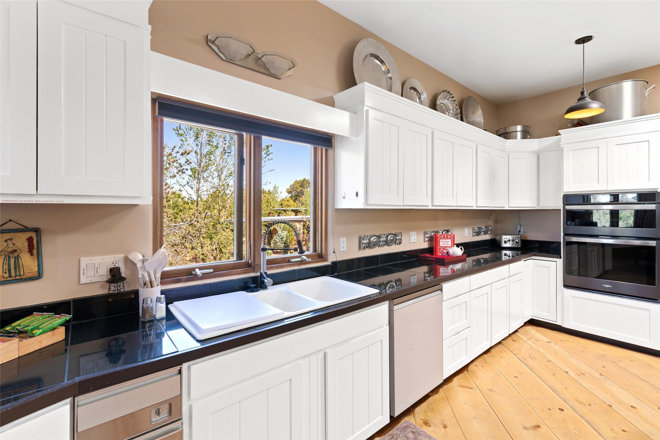 1327 Old Pecos Trail