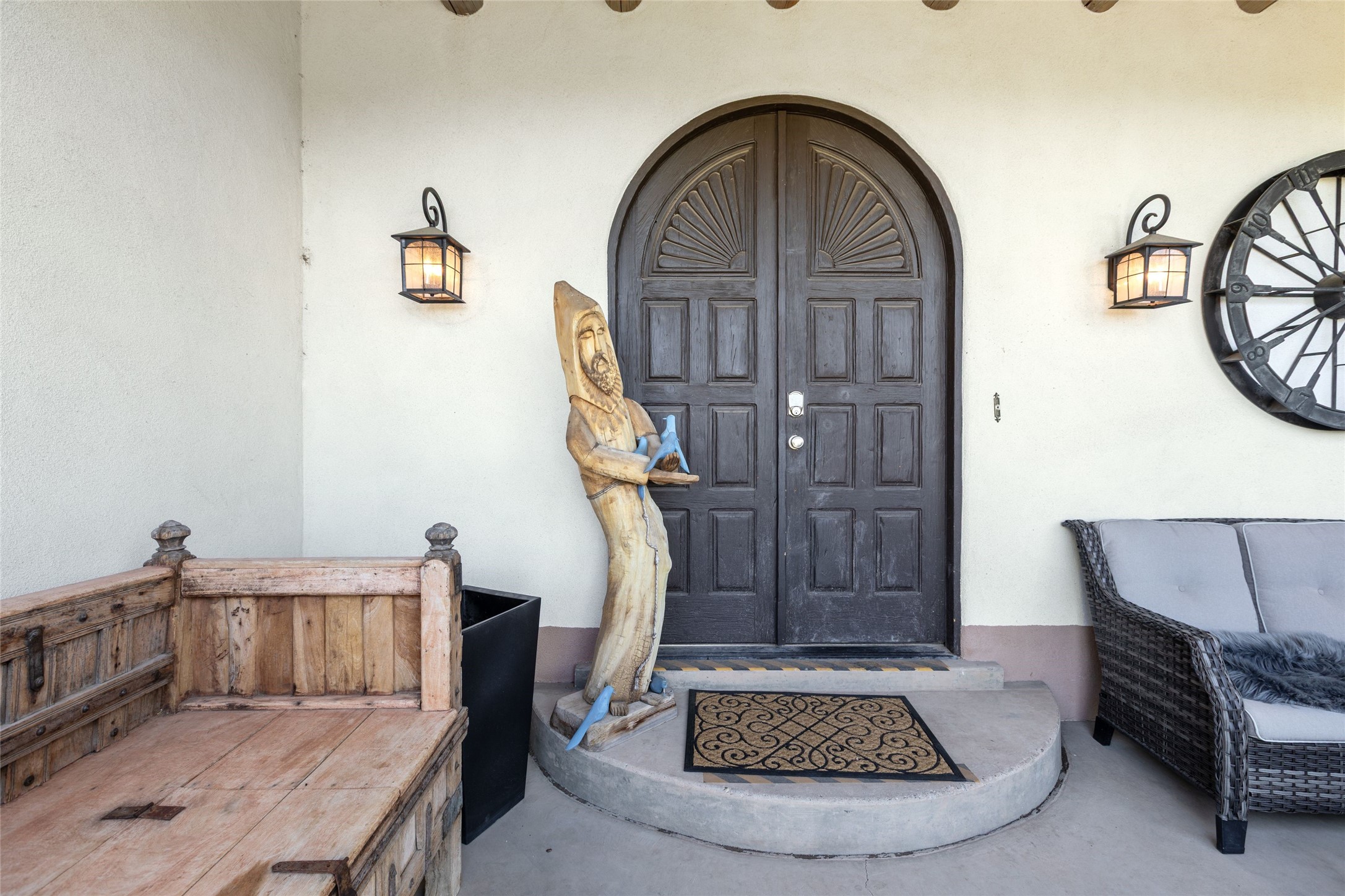 1327 Old Pecos Trail