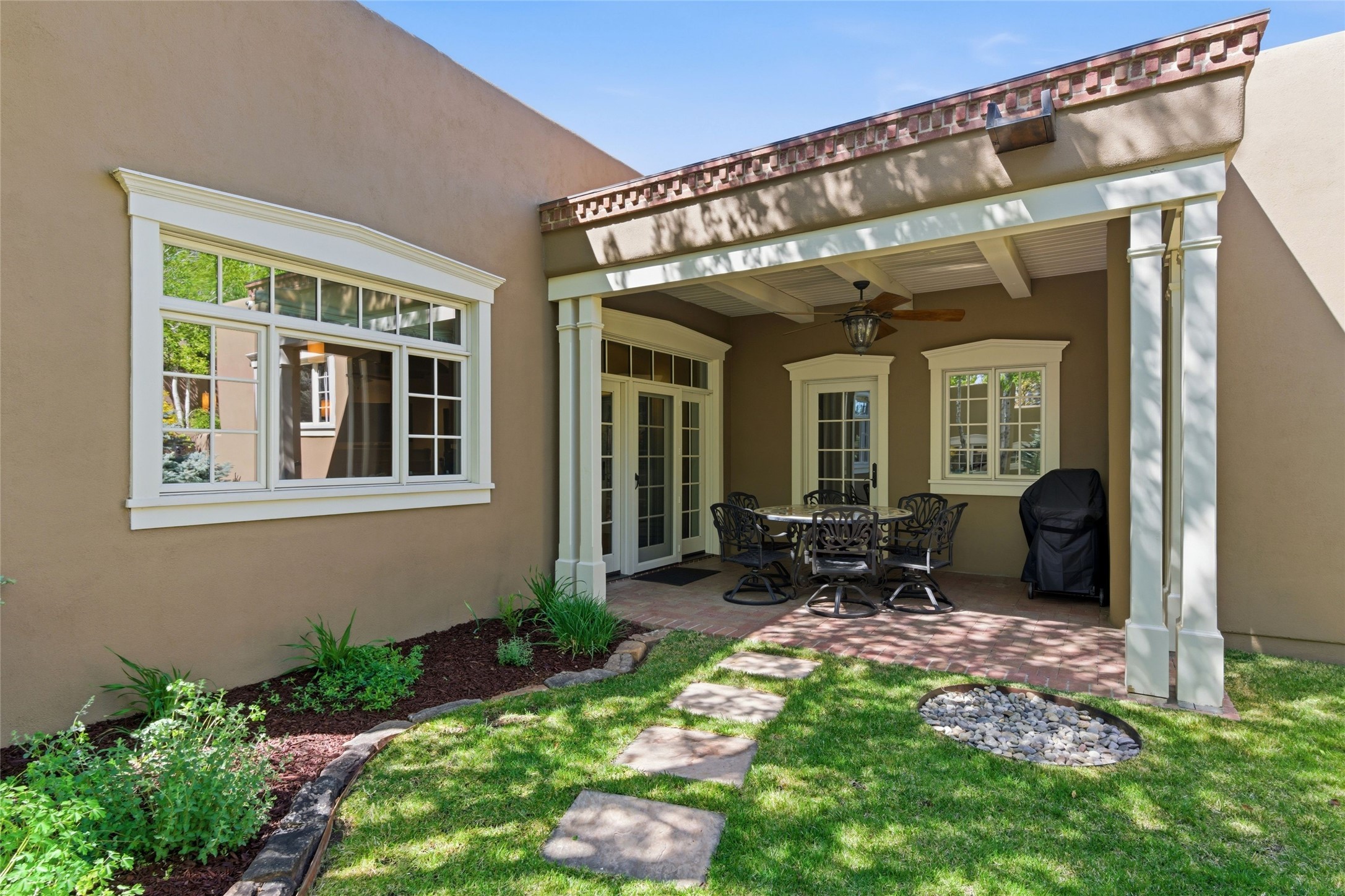 1145 South Summit Ridge