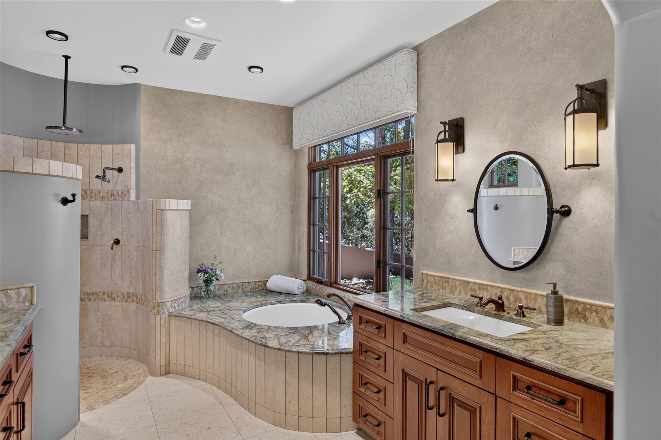 1145 South Summit Ridge