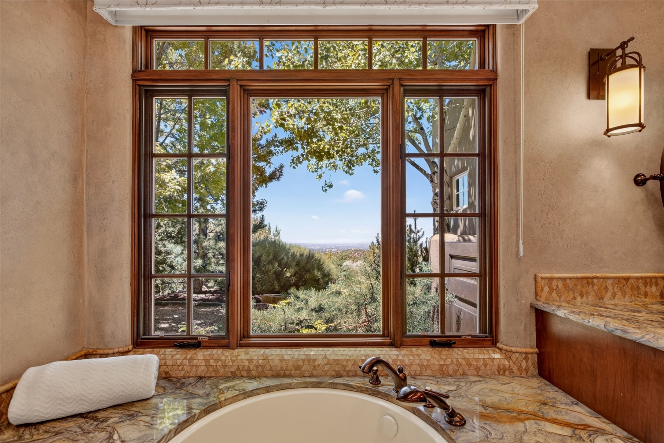 1145 South Summit Ridge