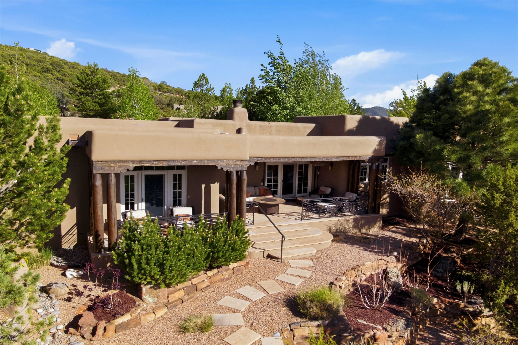1145 South Summit Ridge