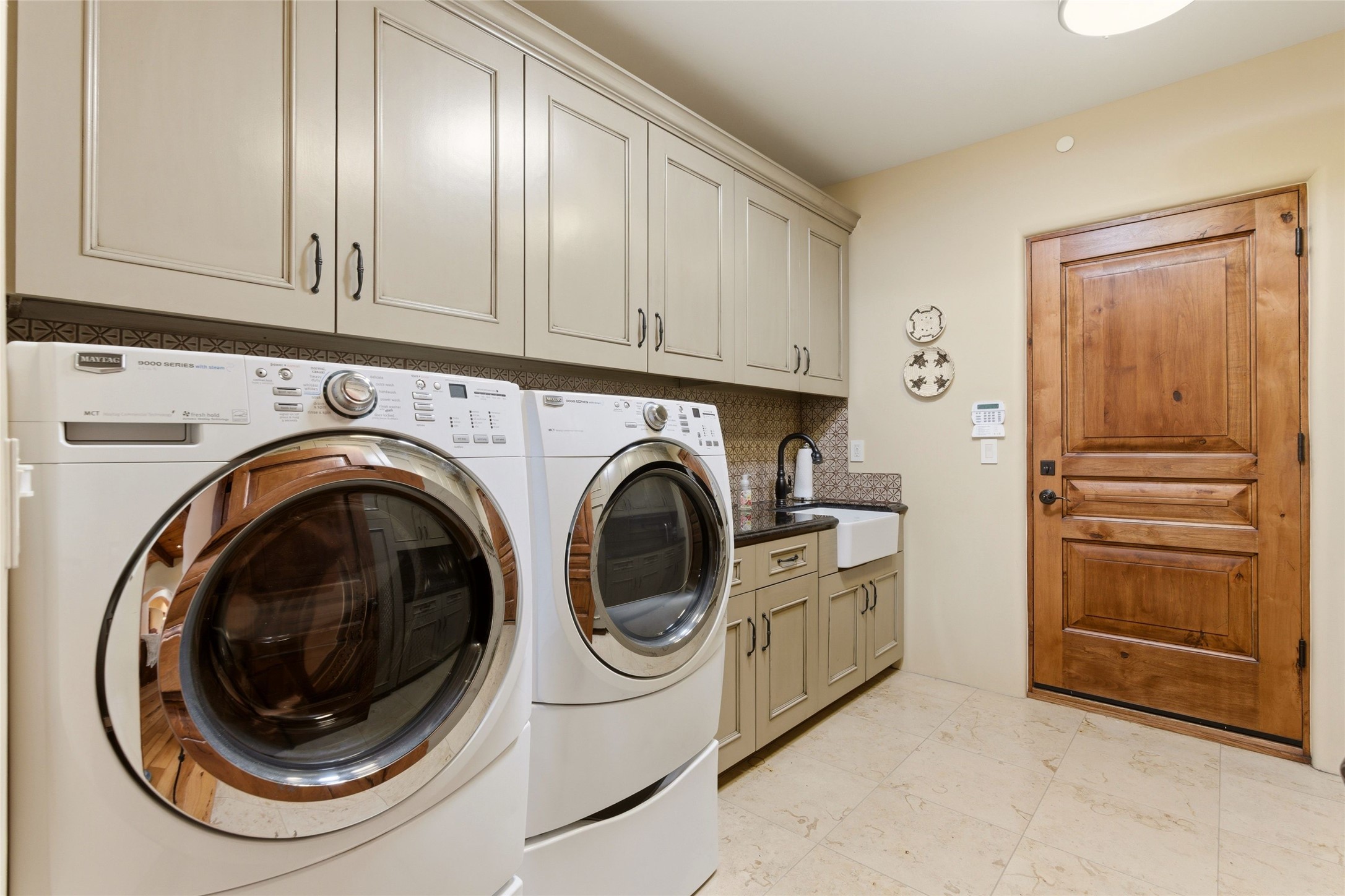 1145 South Summit Ridge