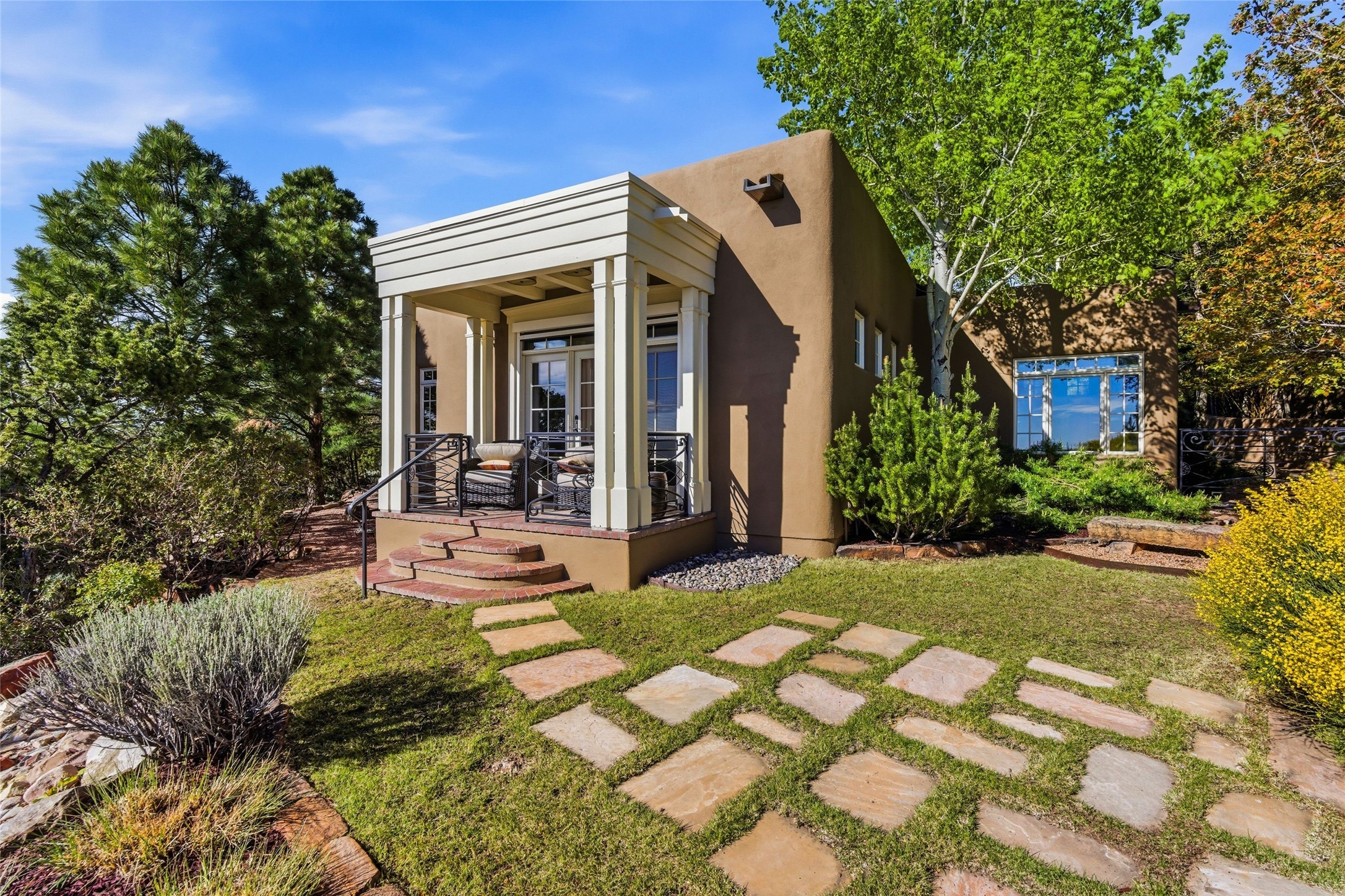 1145 South Summit Ridge