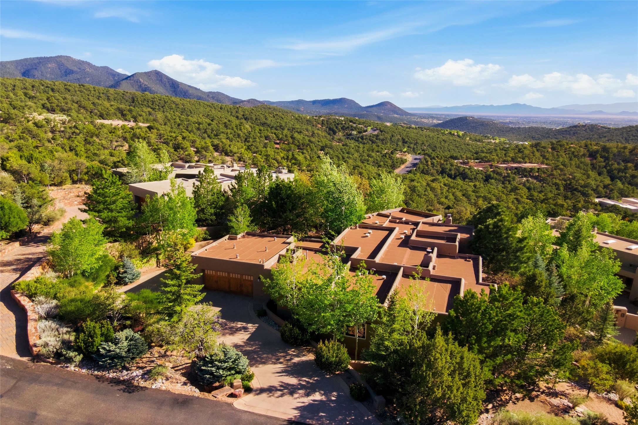 1145 South Summit Ridge