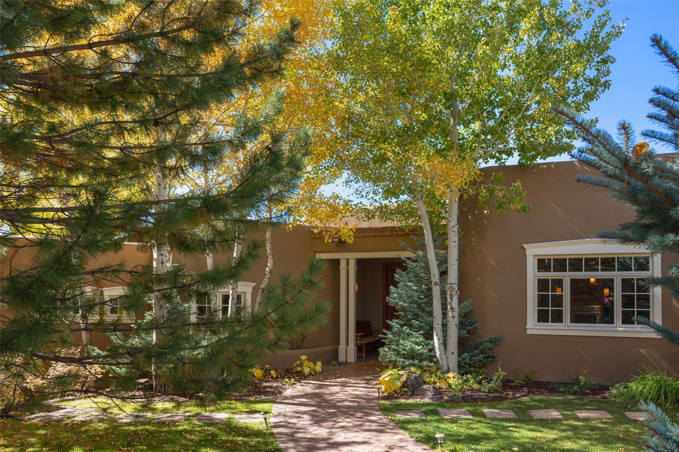 1145 South Summit Ridge