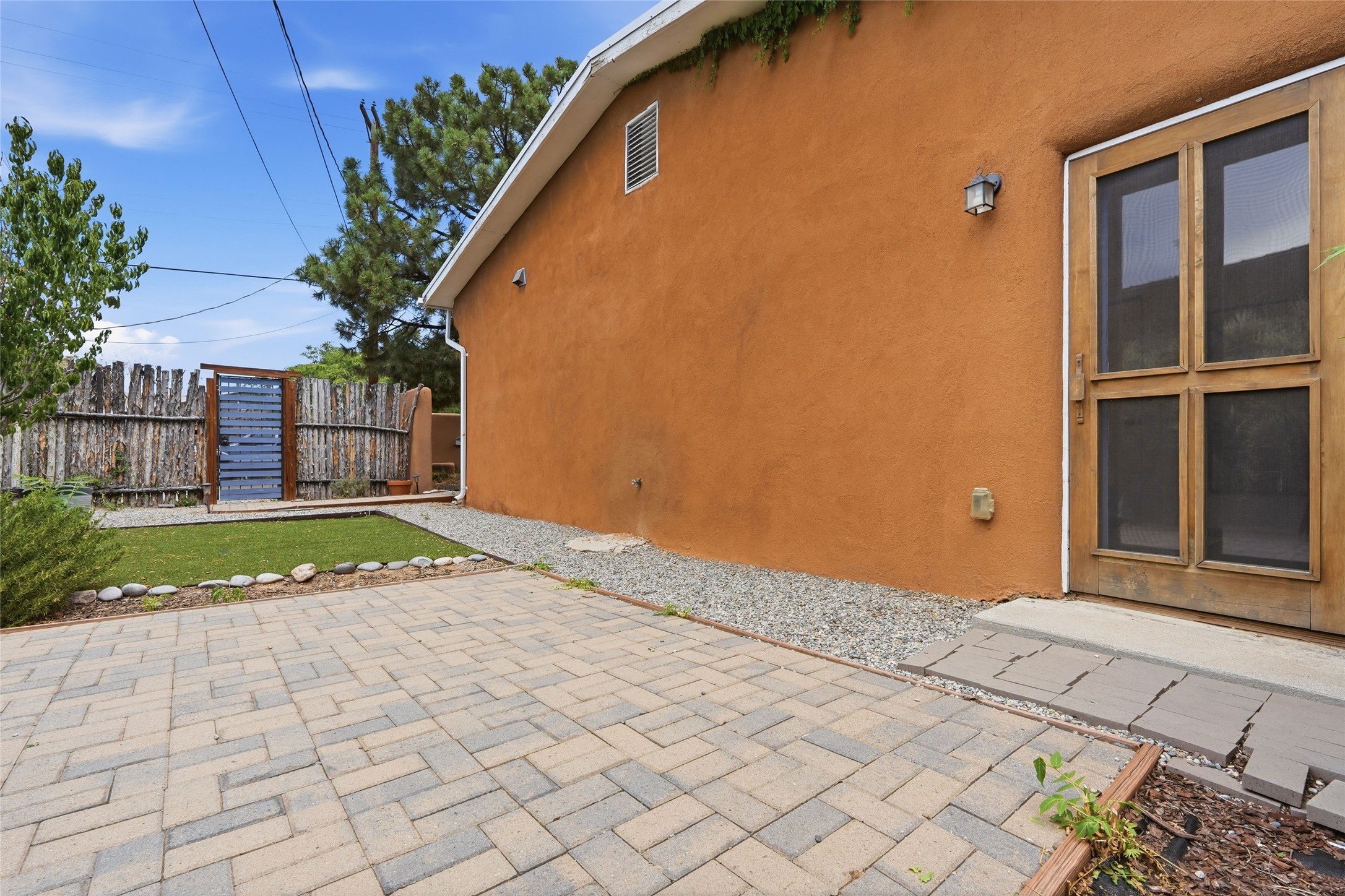 814 Dunlap Street