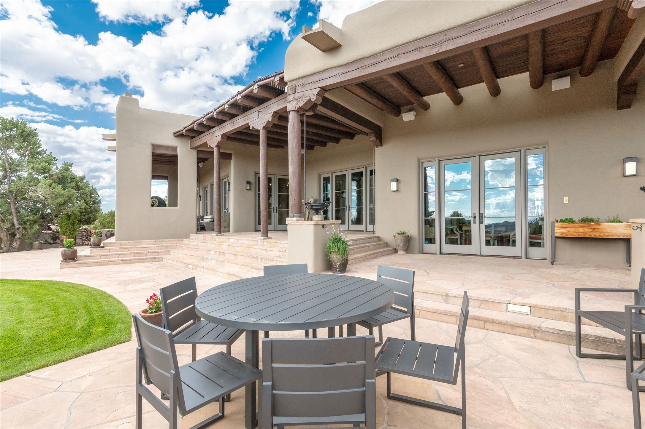 25 Windridge Circle