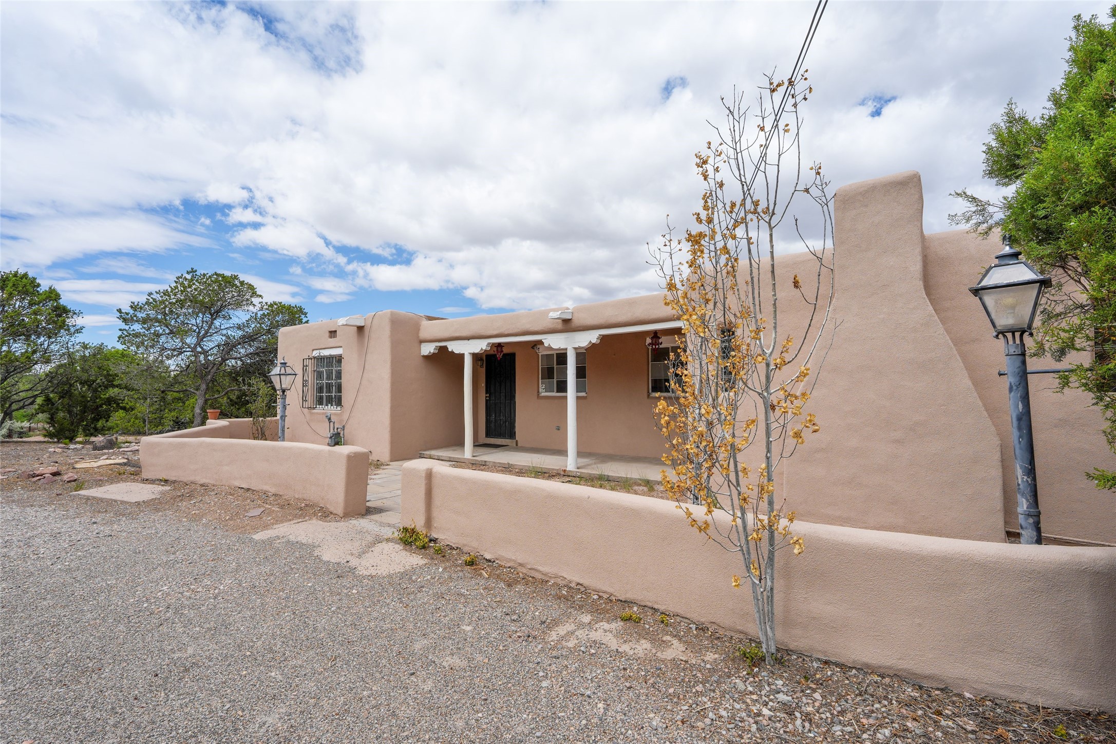 105 E Alicante Road