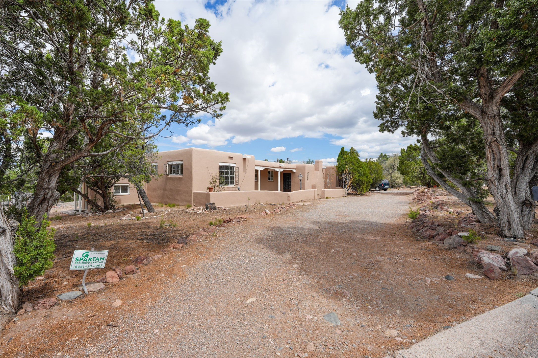 105 E Alicante Road