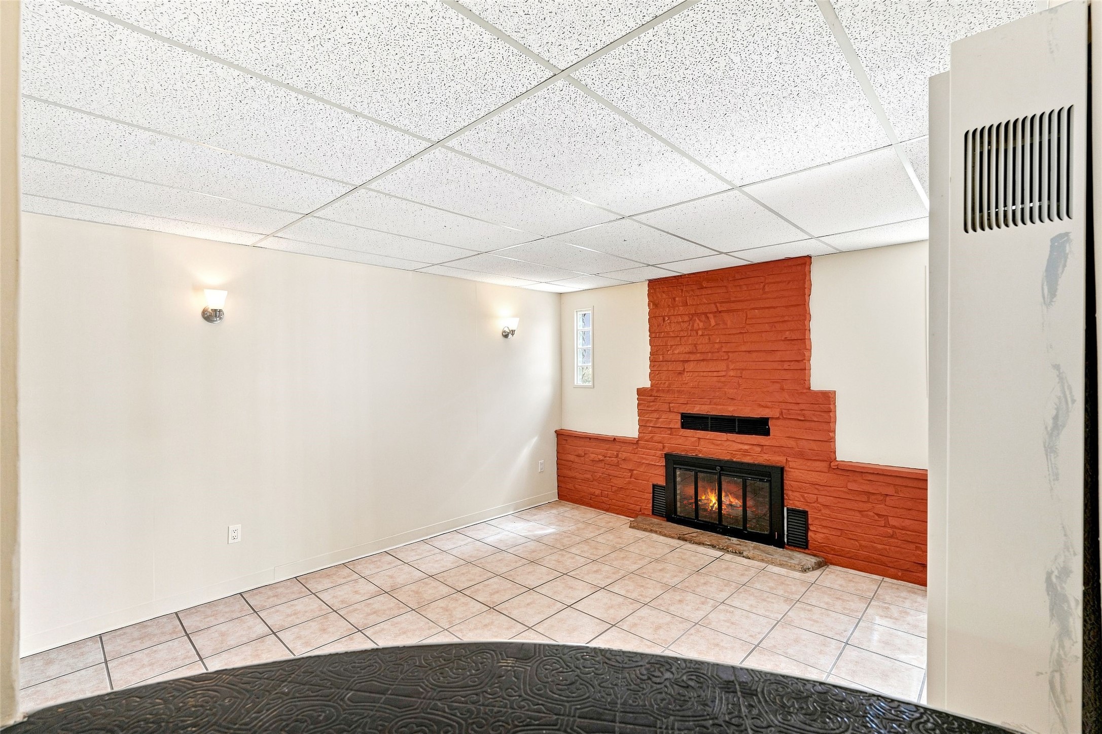 105 E Alicante Road