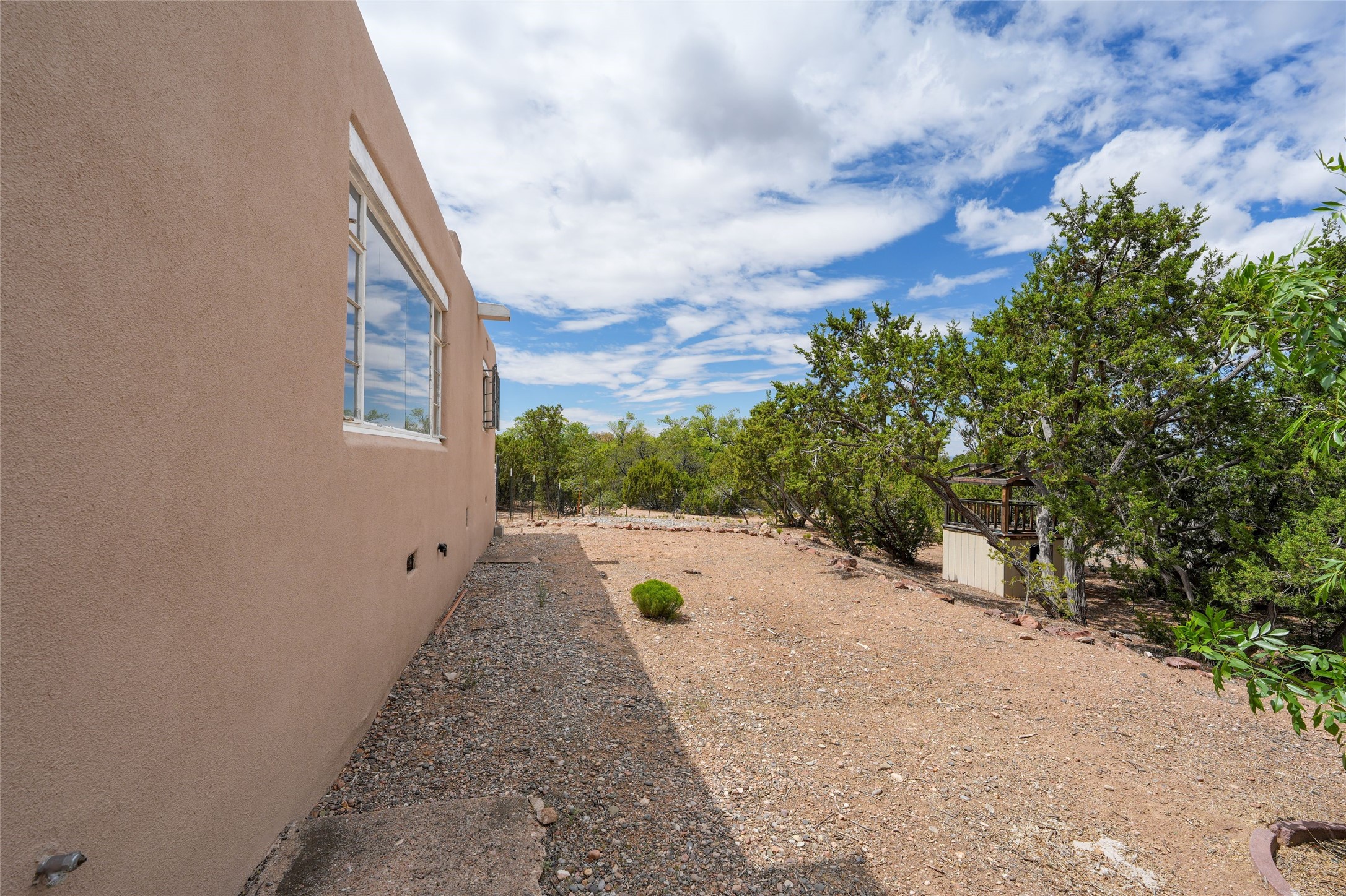 105 E Alicante Road