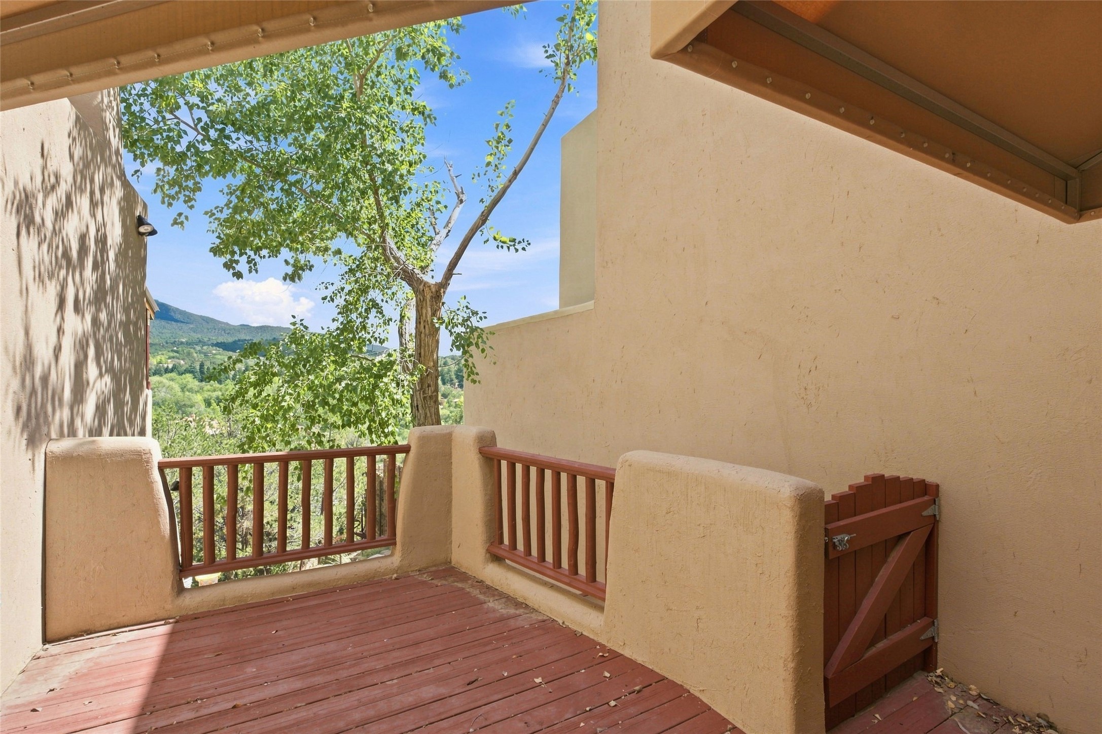 147 Gonzales Road 18