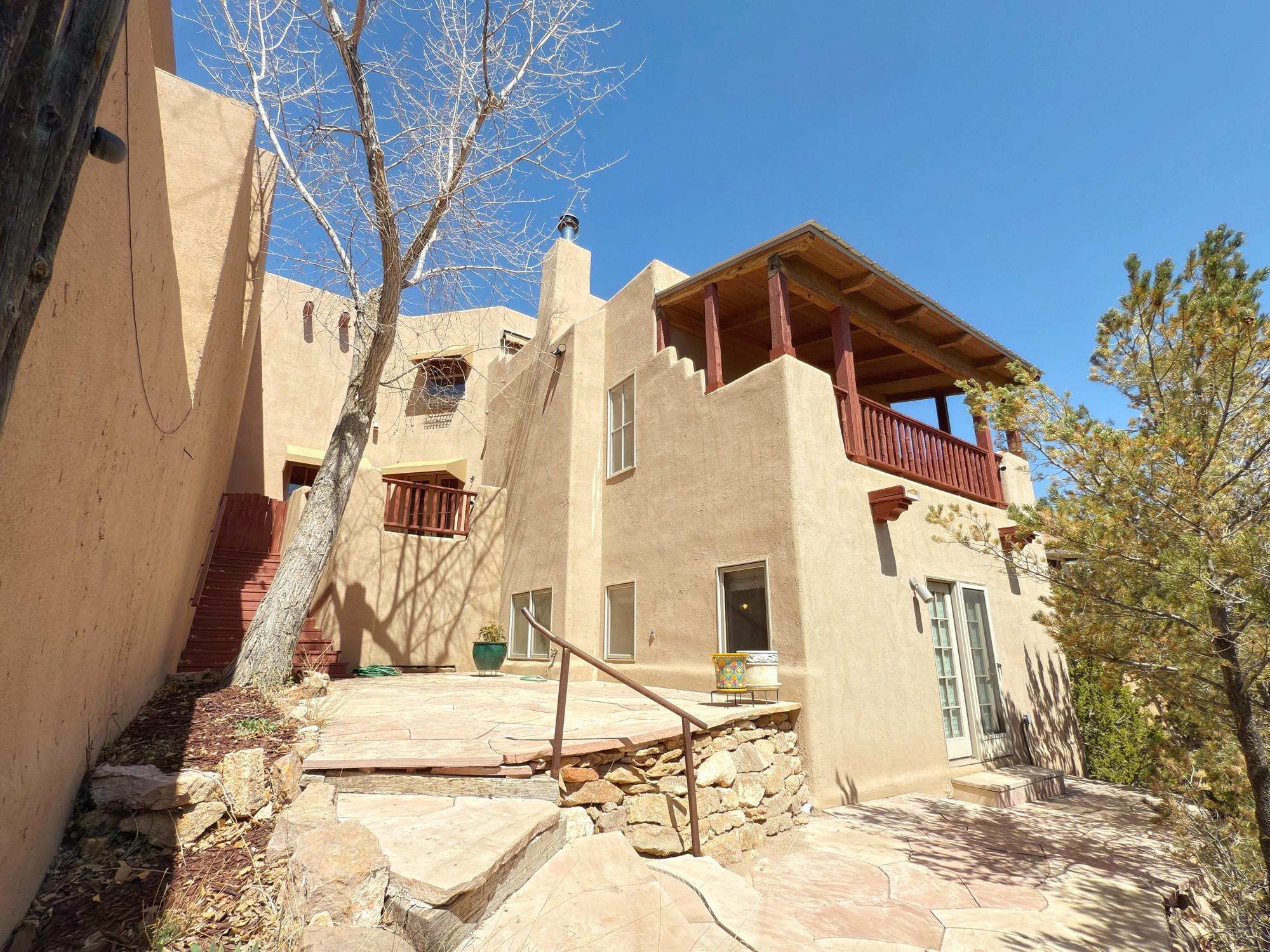 147 Gonzales Road 18