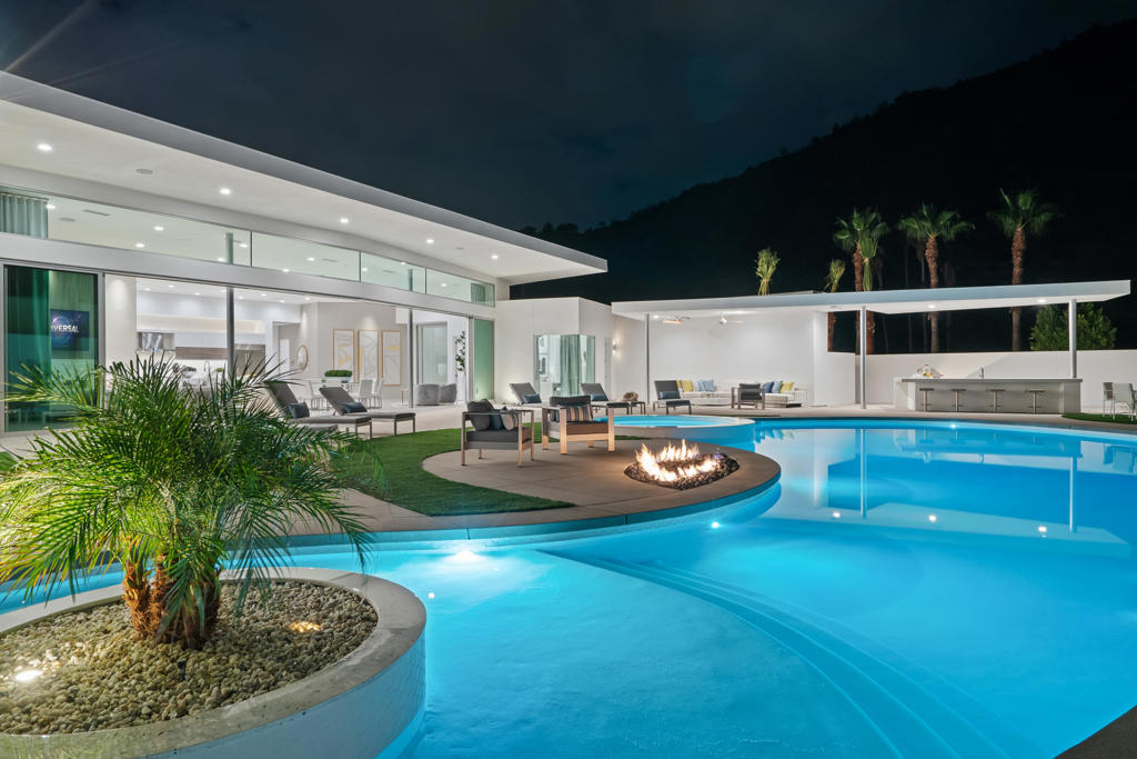 698 Las Palmas Estates Drive