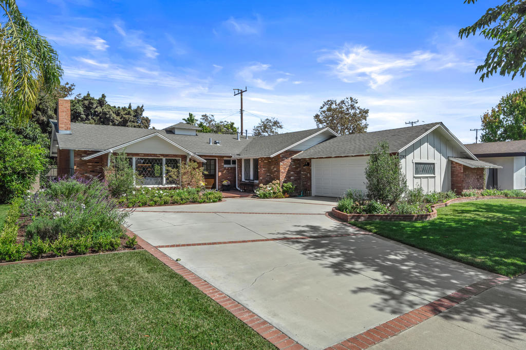 12742 Foster Road