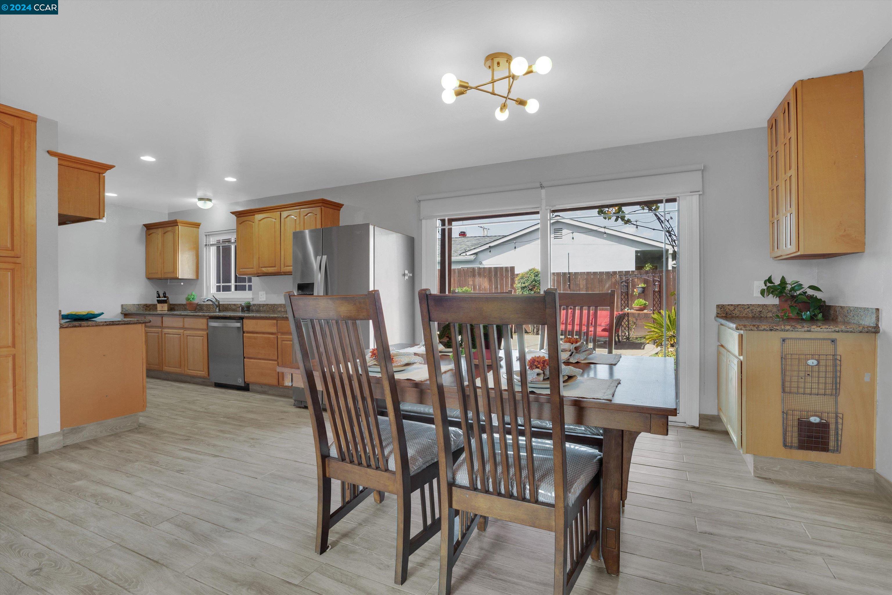25221 Lindenwood Way