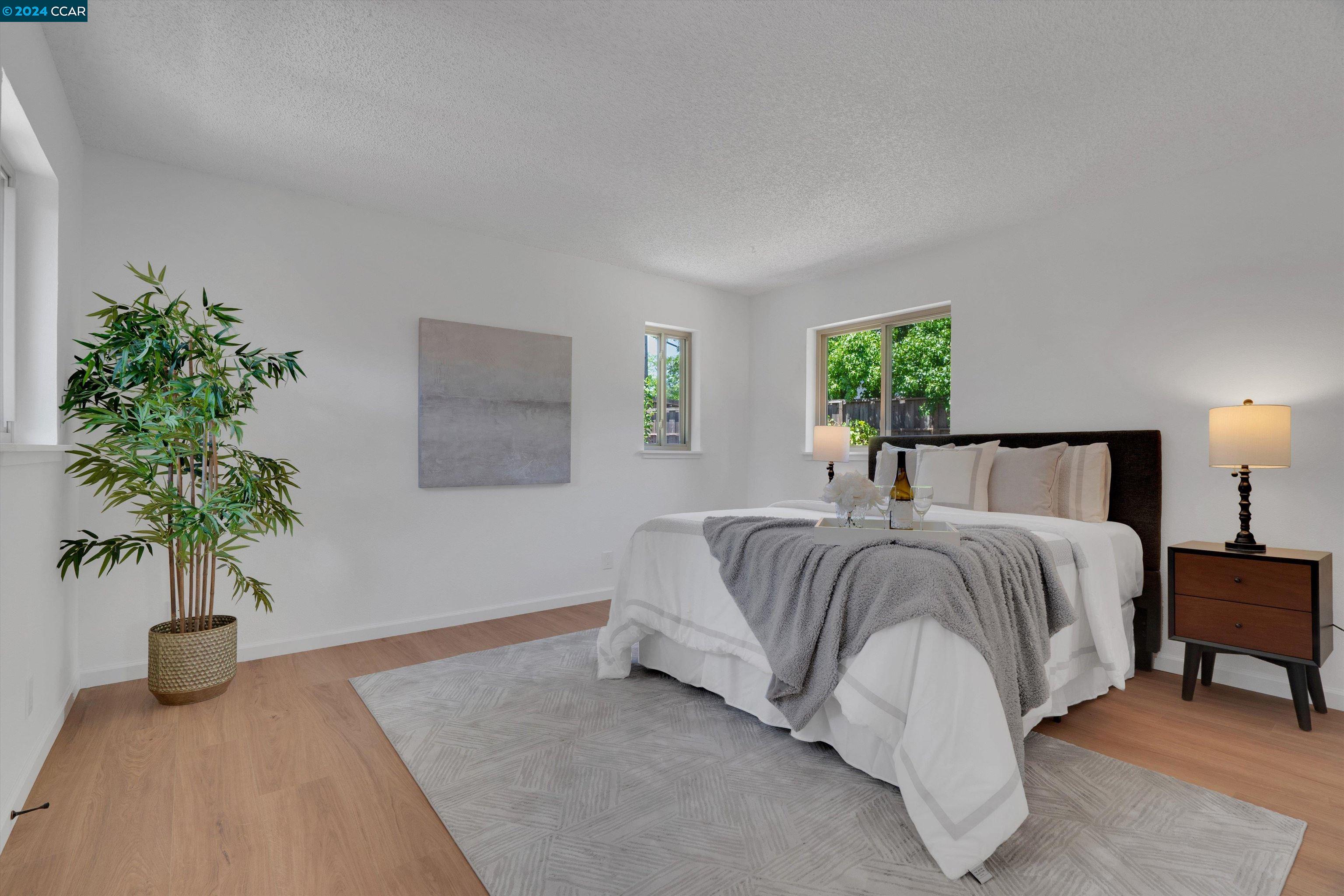 5 Sheryl Ct