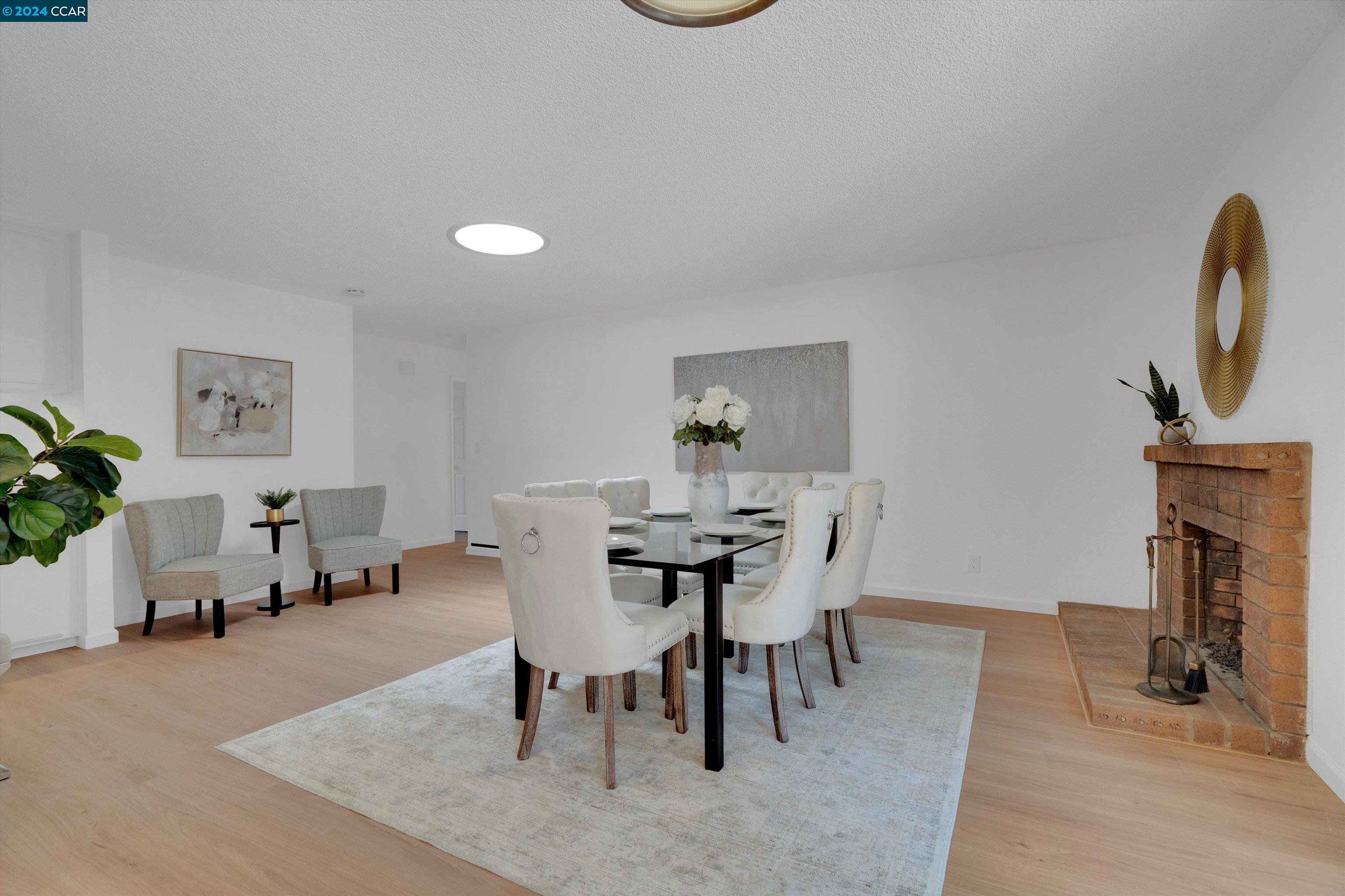 5 Sheryl Ct