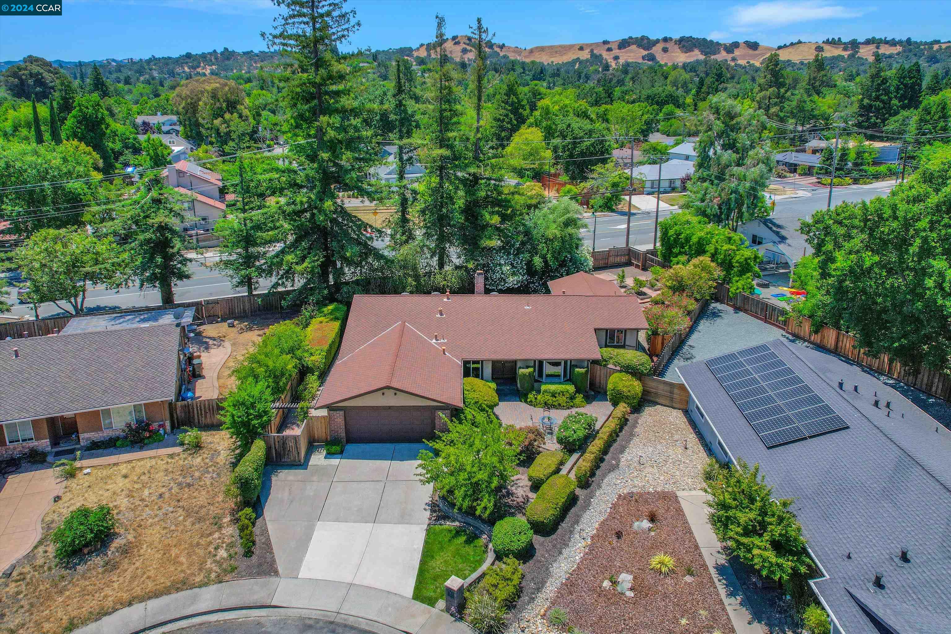 5 Sheryl Ct