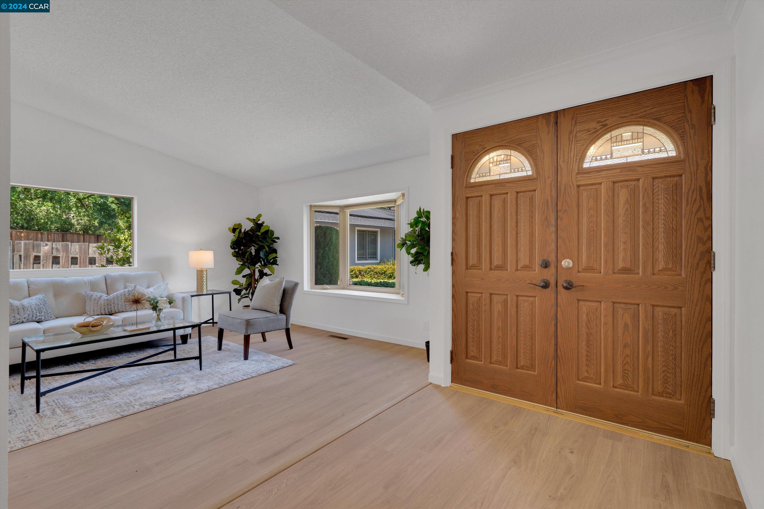5 Sheryl Ct