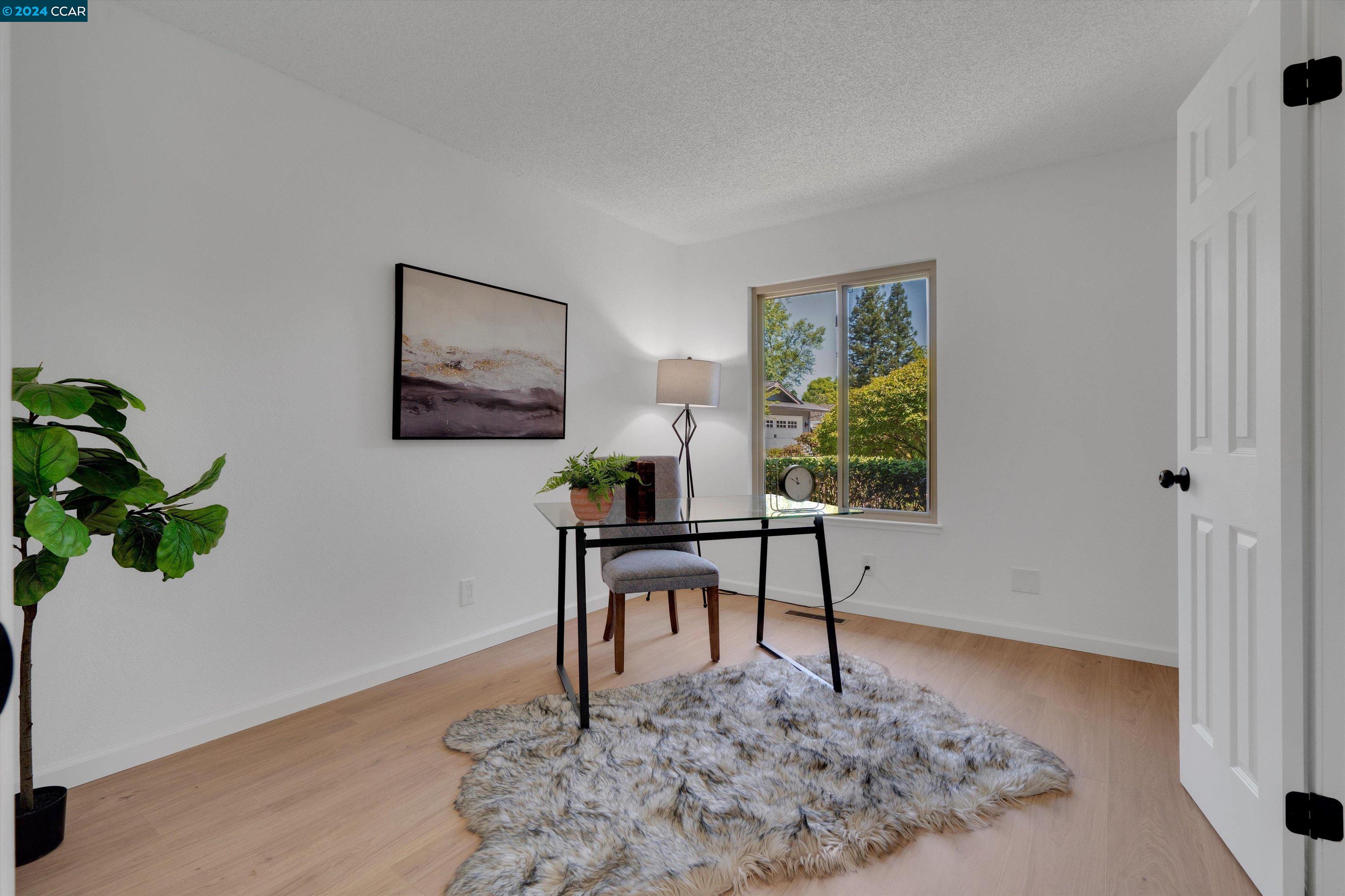 5 Sheryl Ct