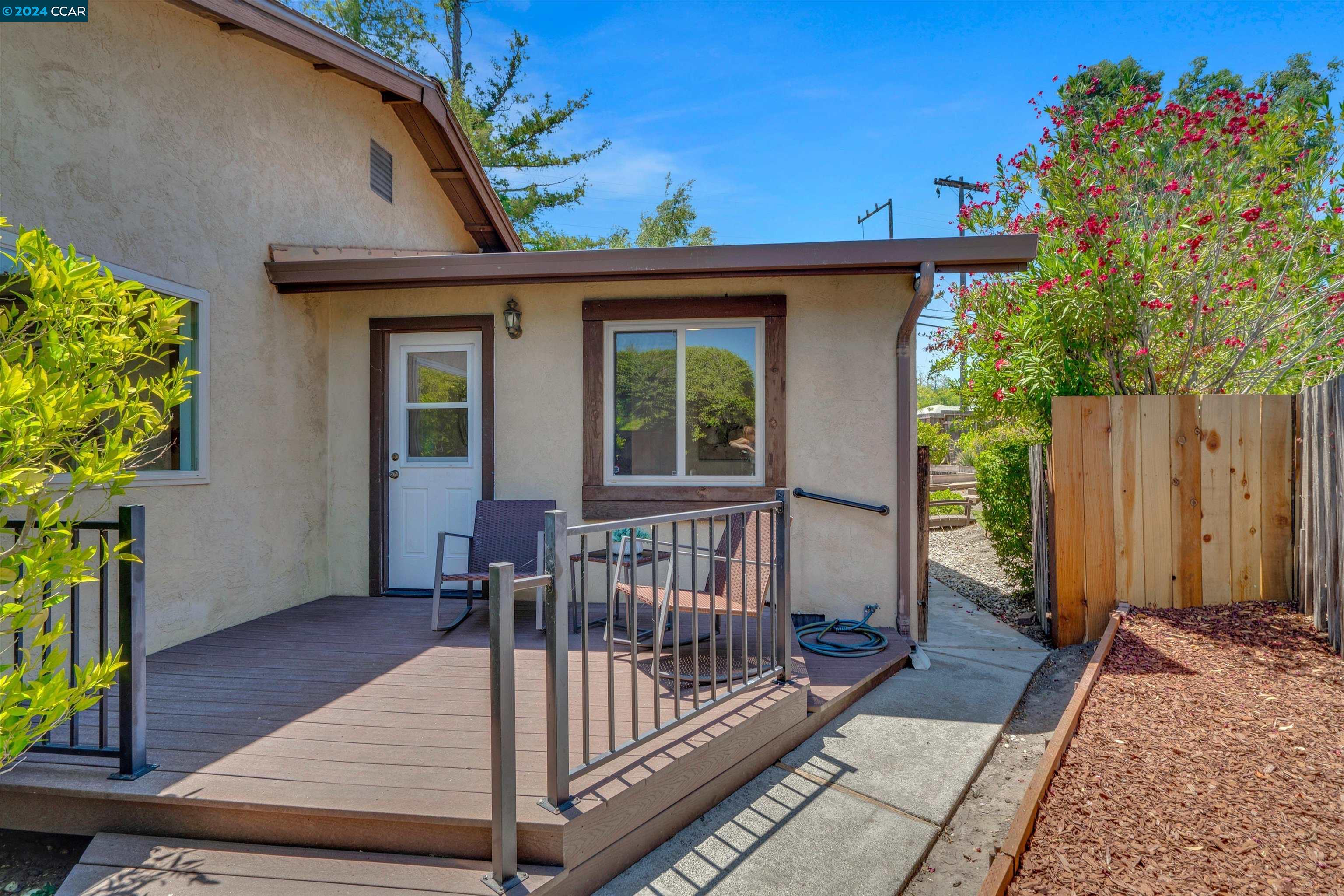 5 Sheryl Ct