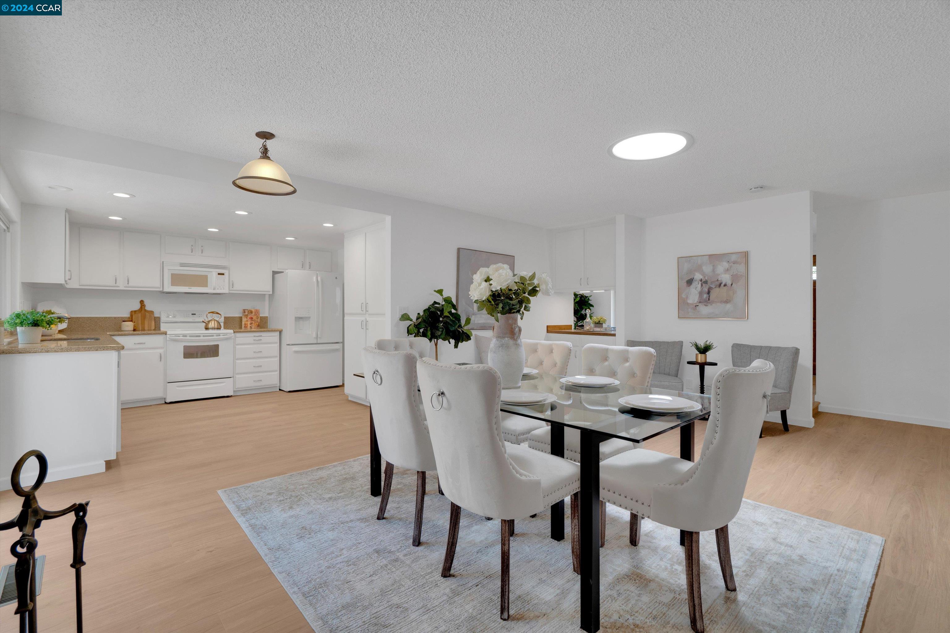 5 Sheryl Ct