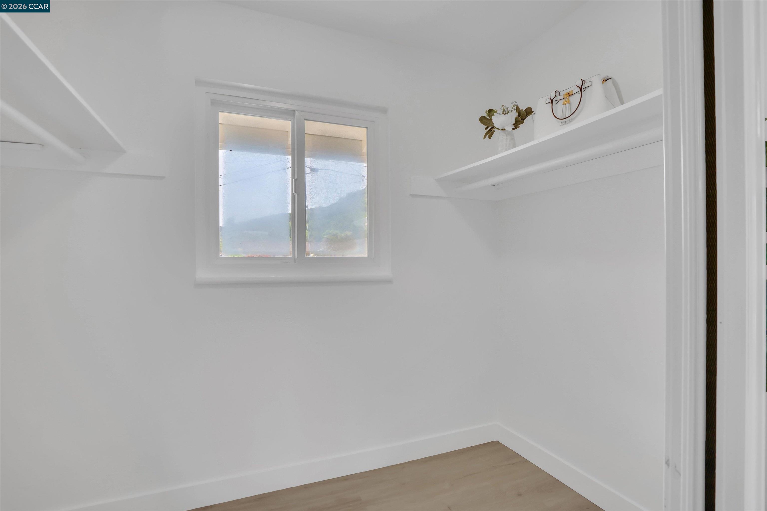 2319 Collins Ave