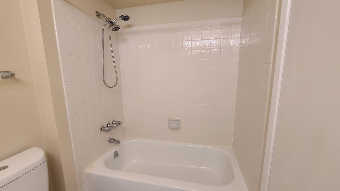 173 Crown CIR