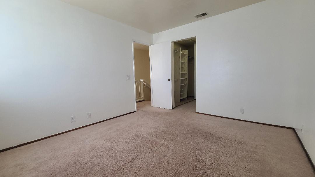 173 Crown CIR