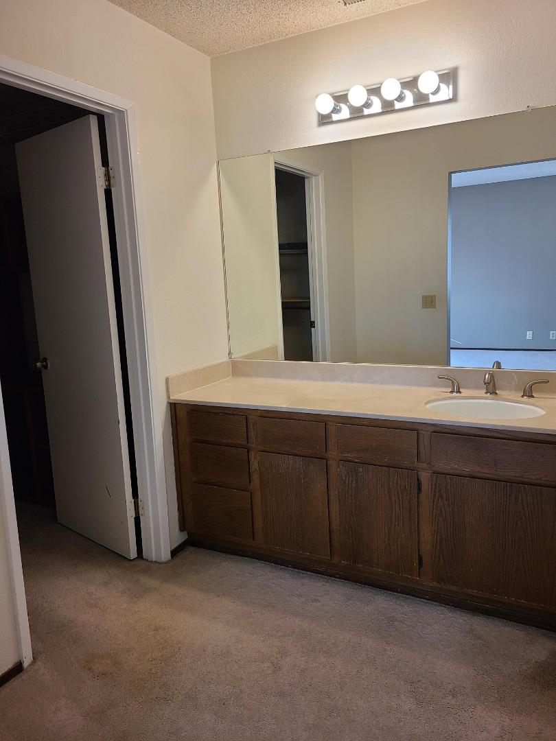 173 Crown CIR
