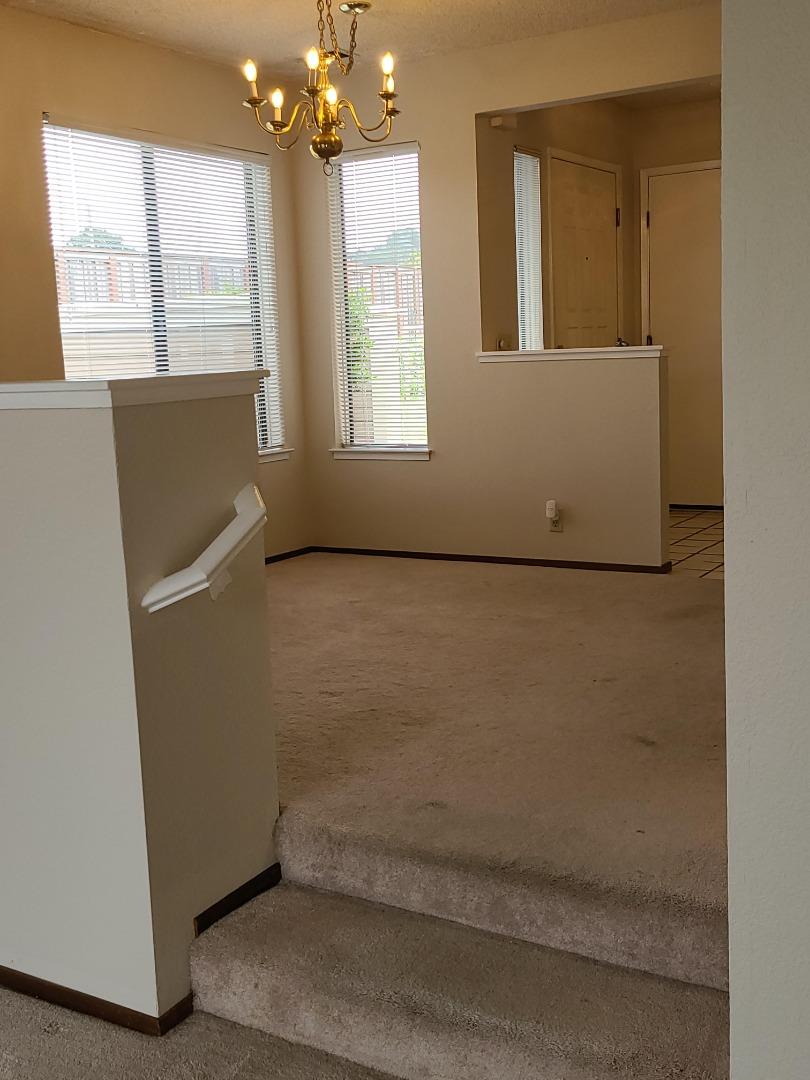 173 Crown CIR